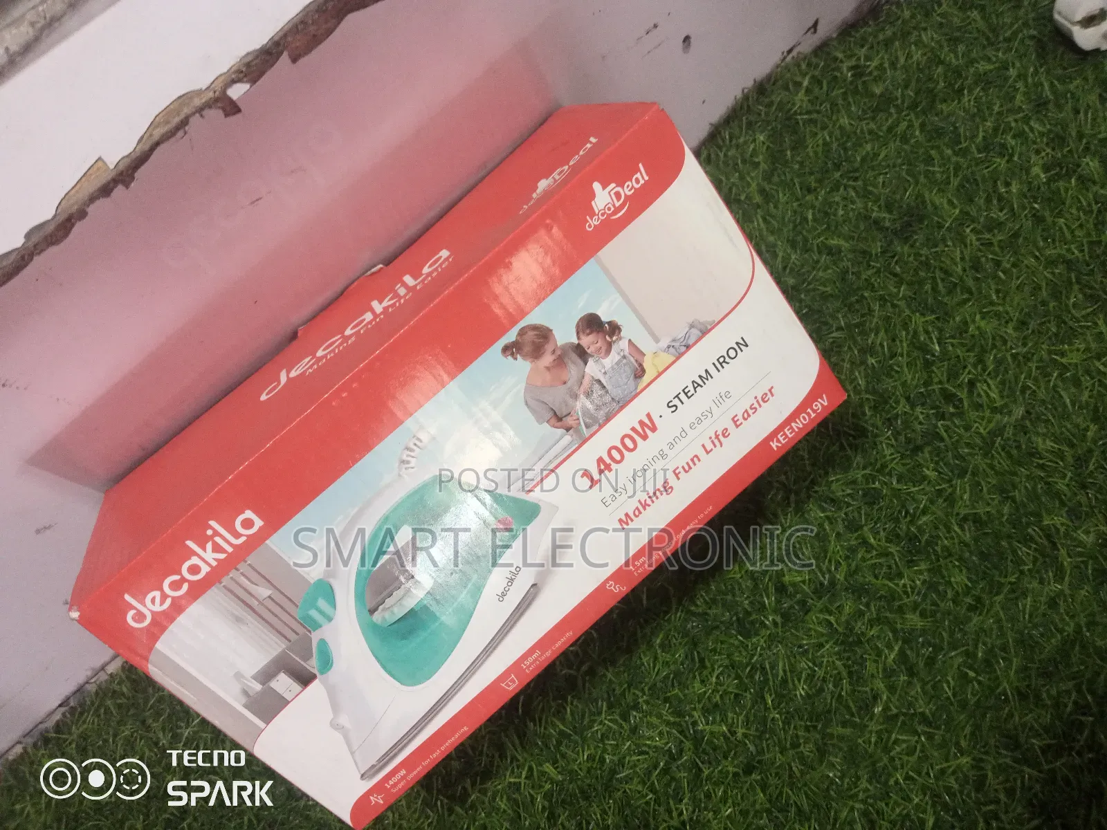Outstanding Iron Decakila 1400 Steam Iron