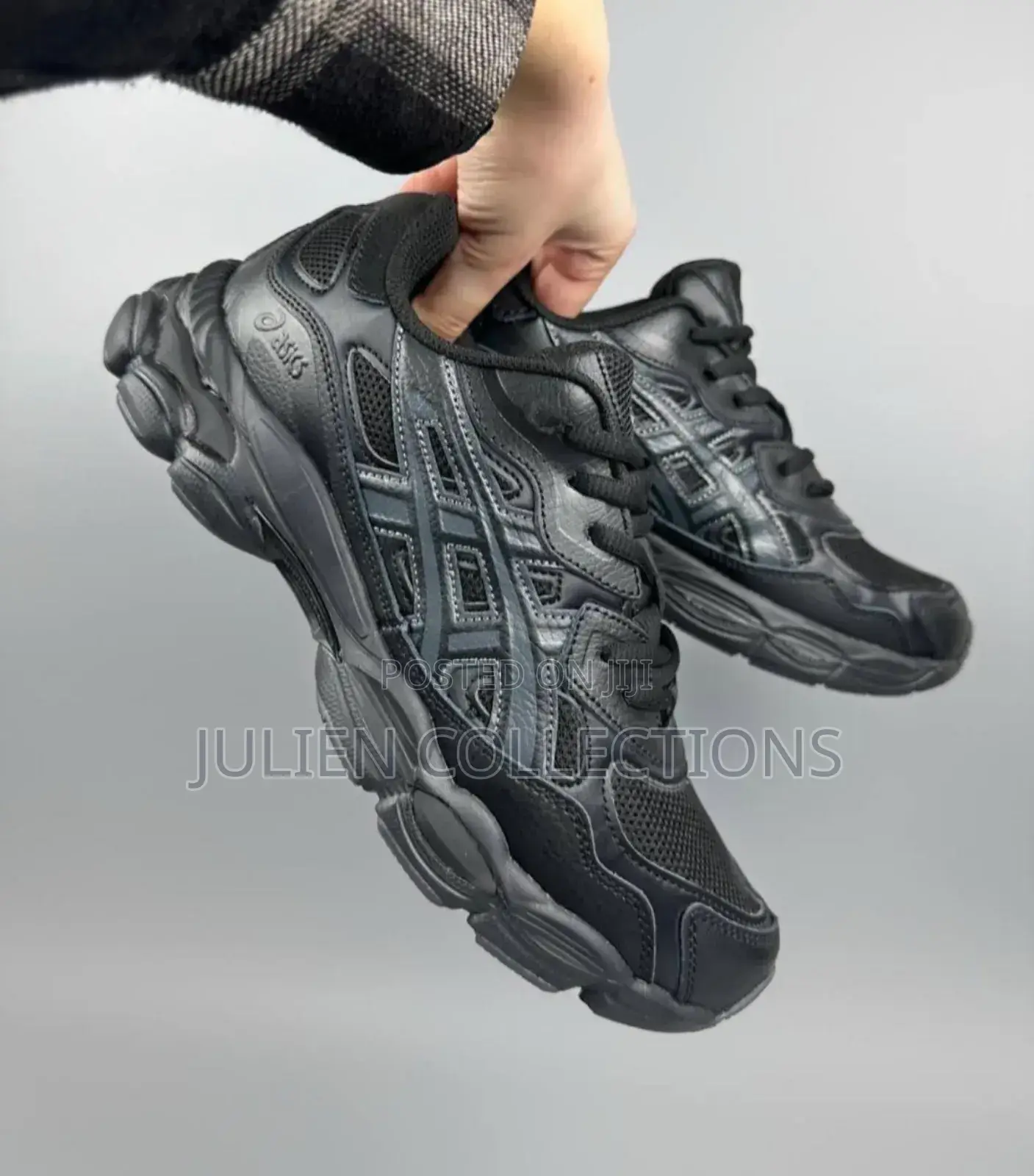 Asics Gel Kayano All Black