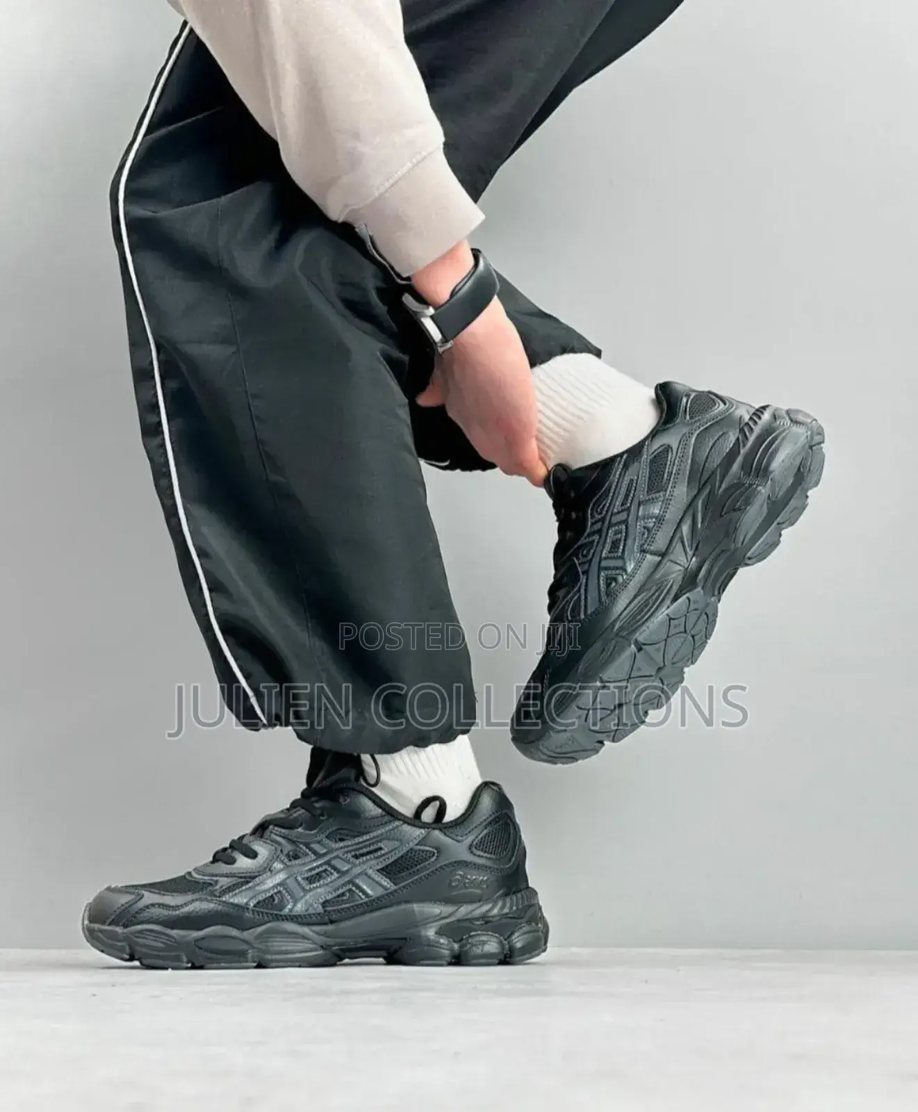 Asics Gel Kayano All Black