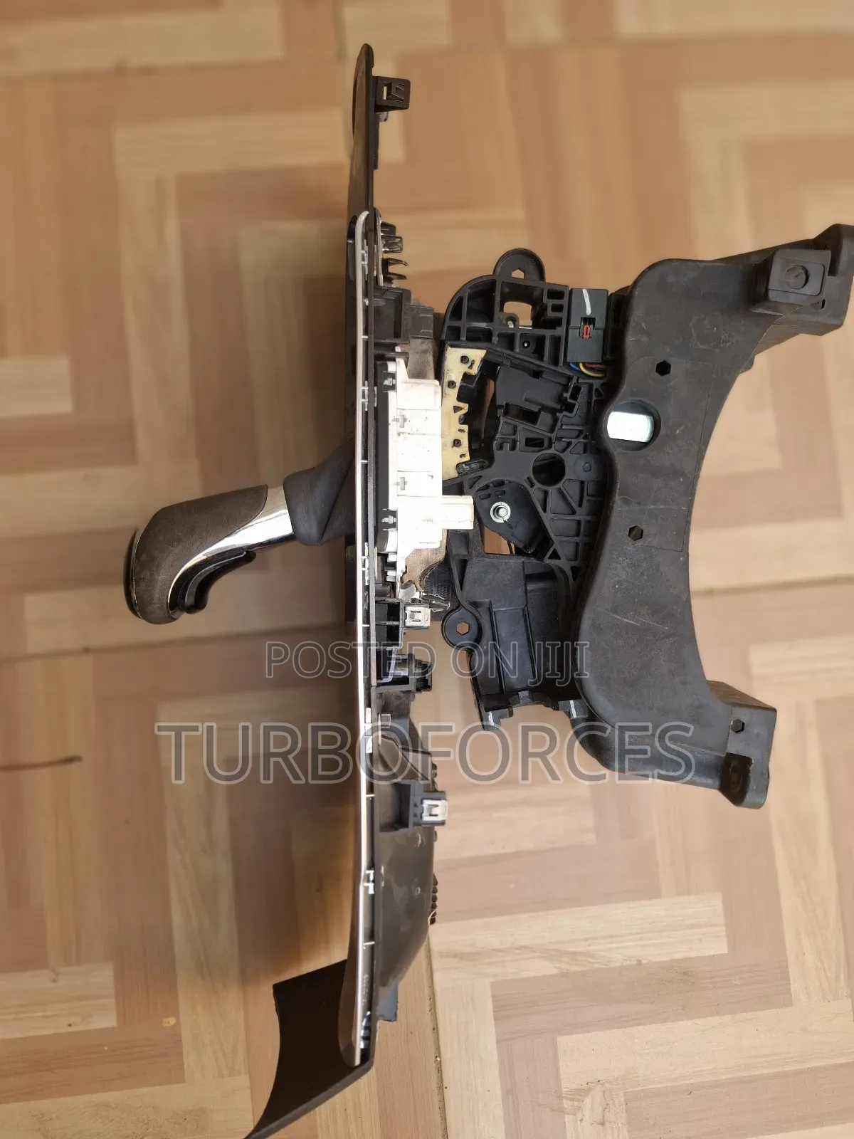 2016-2020 Chevrolet Malibu Gear Shifter