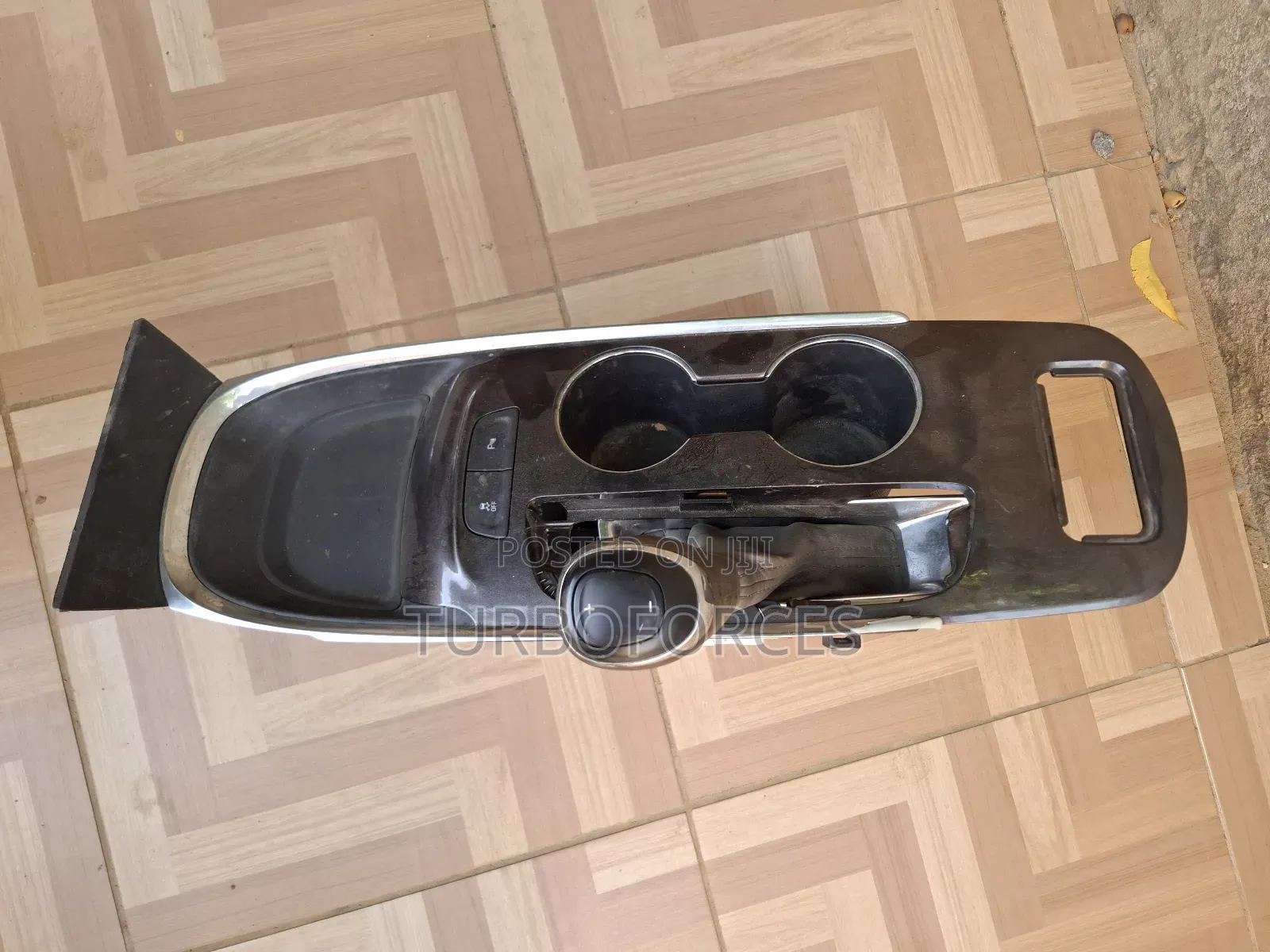 2016-2020 Chevrolet Malibu Gear Shifter