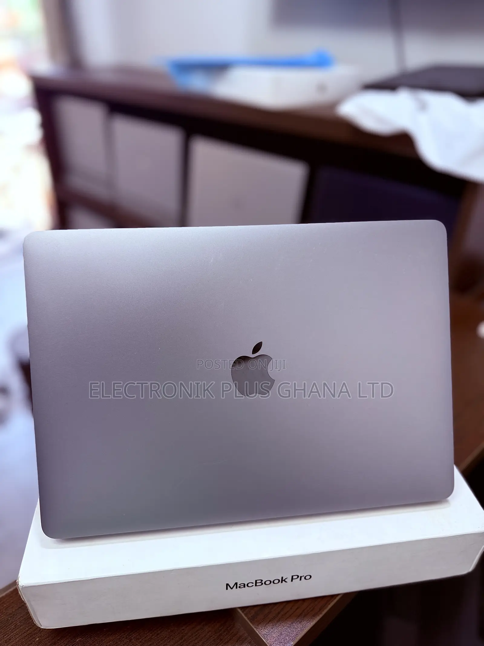 Laptop Apple MacBook Pro 2017 8GB Intel Core i5 SSD 256GB