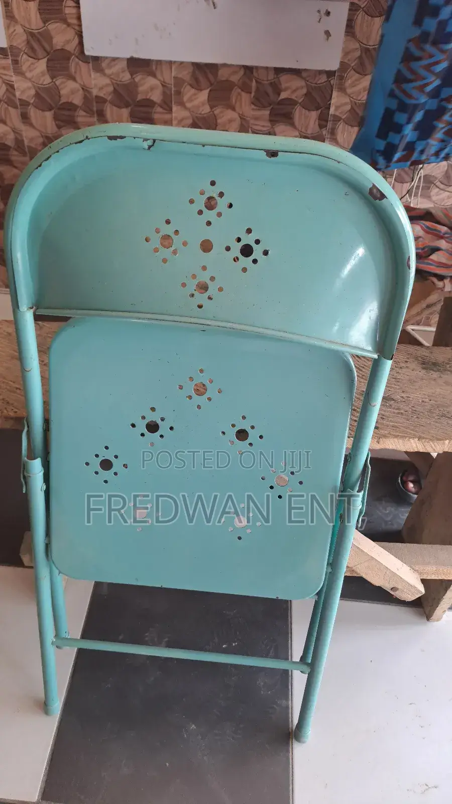 Comfortable Sitting Chair