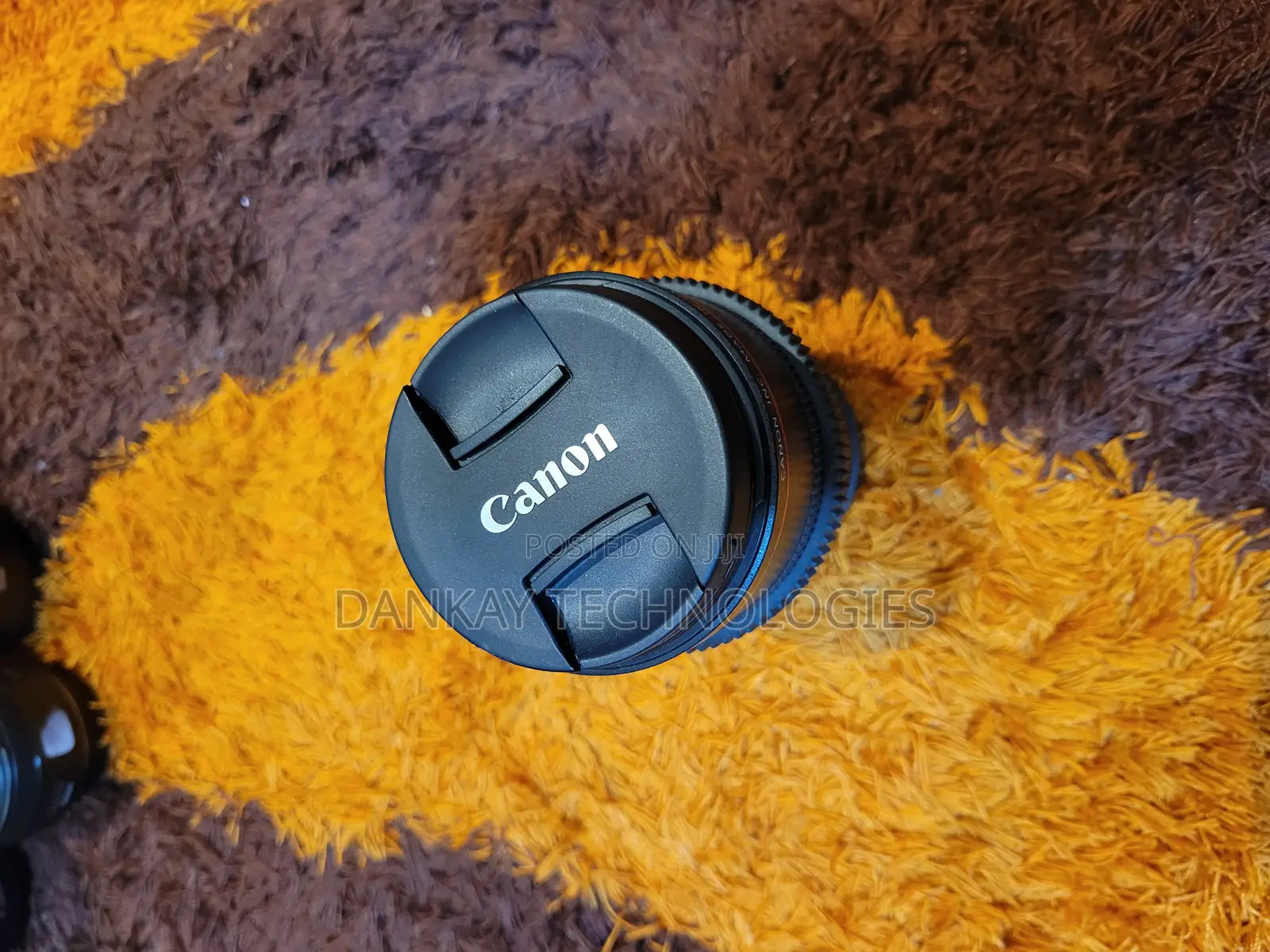 Canon Ef 100mm F/2.8l Macro Is Usm Lens