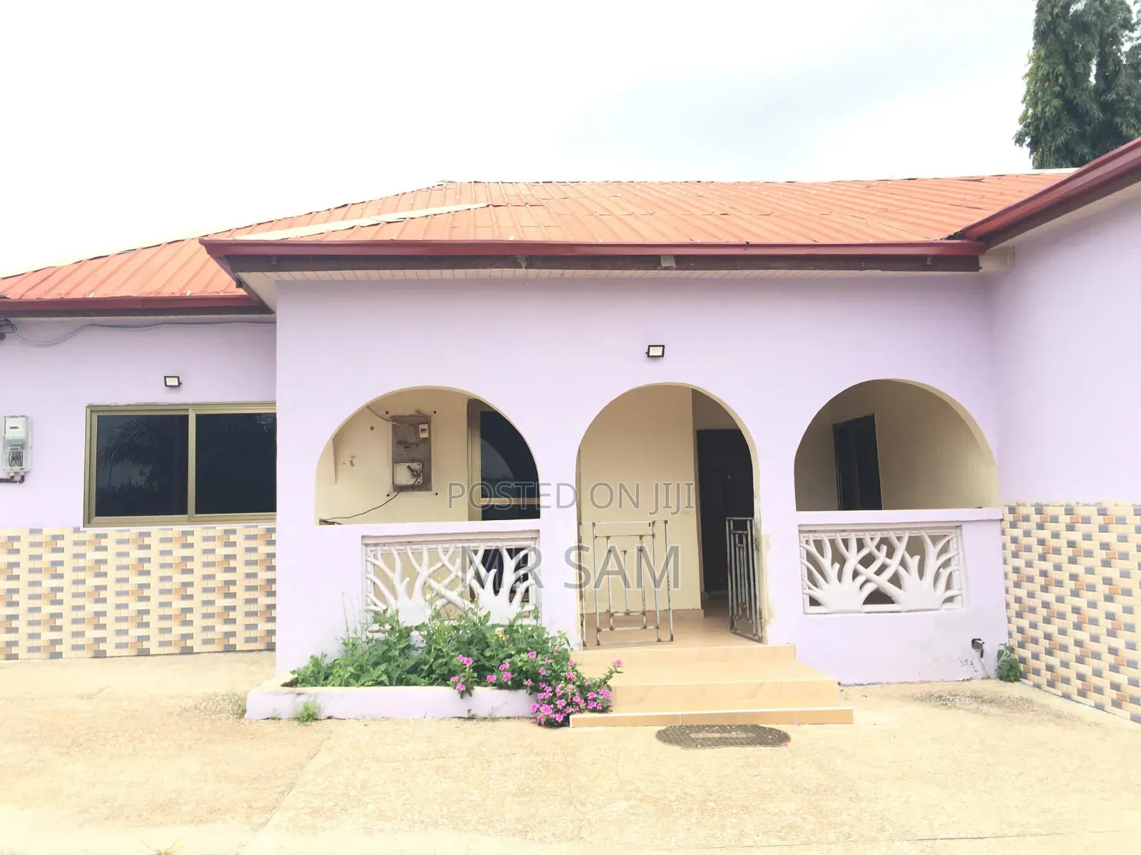 5bdrm House in Sam Properties, Weija for sale