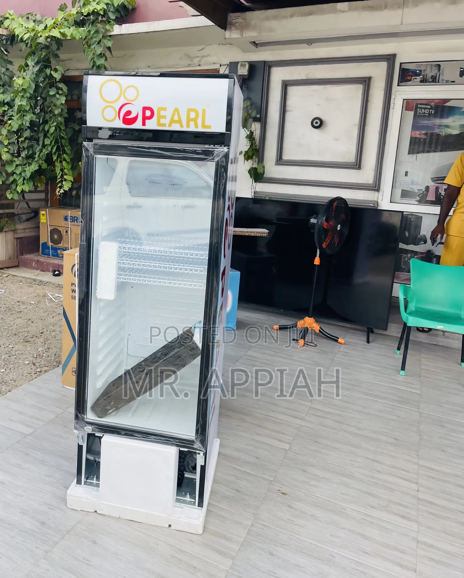 Check Out Pearl PVC-316-2b 1 Door Display Fridge.