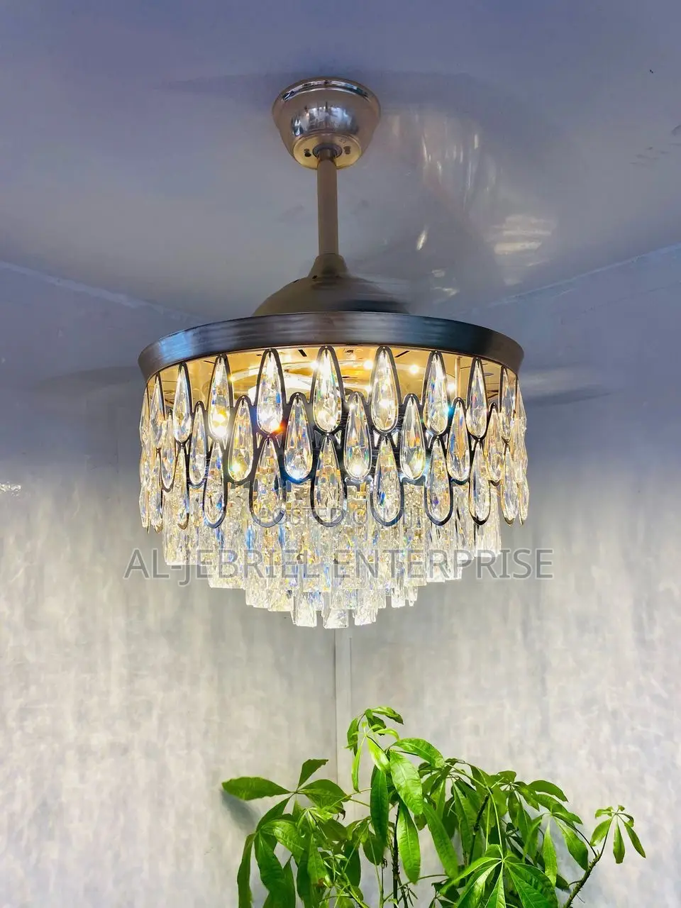 Foldable Ceiling Fan With Chandelier