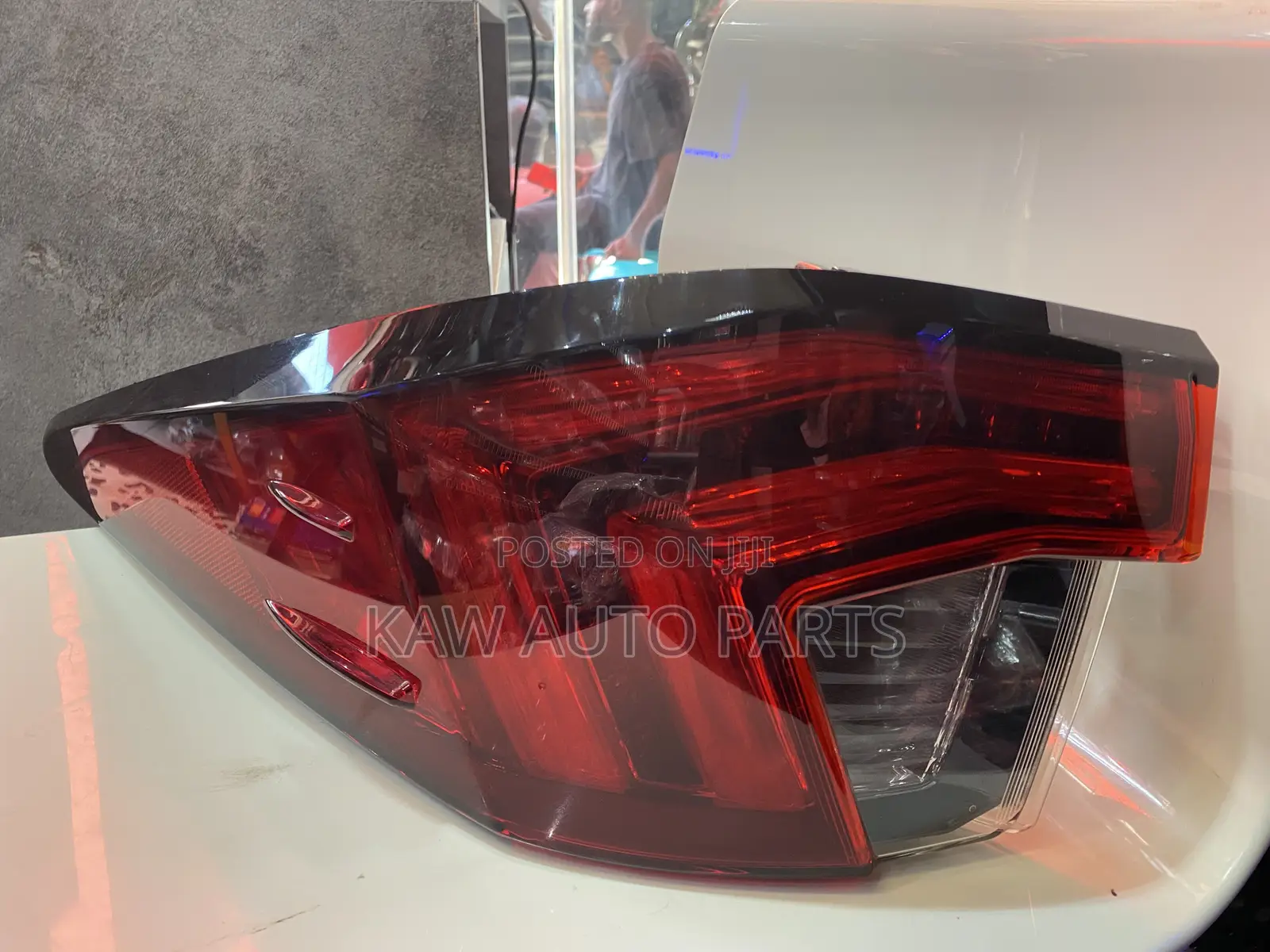2016,2017,2018,2019,2020,2021,2022 Tail Lights For Lexus Rx350