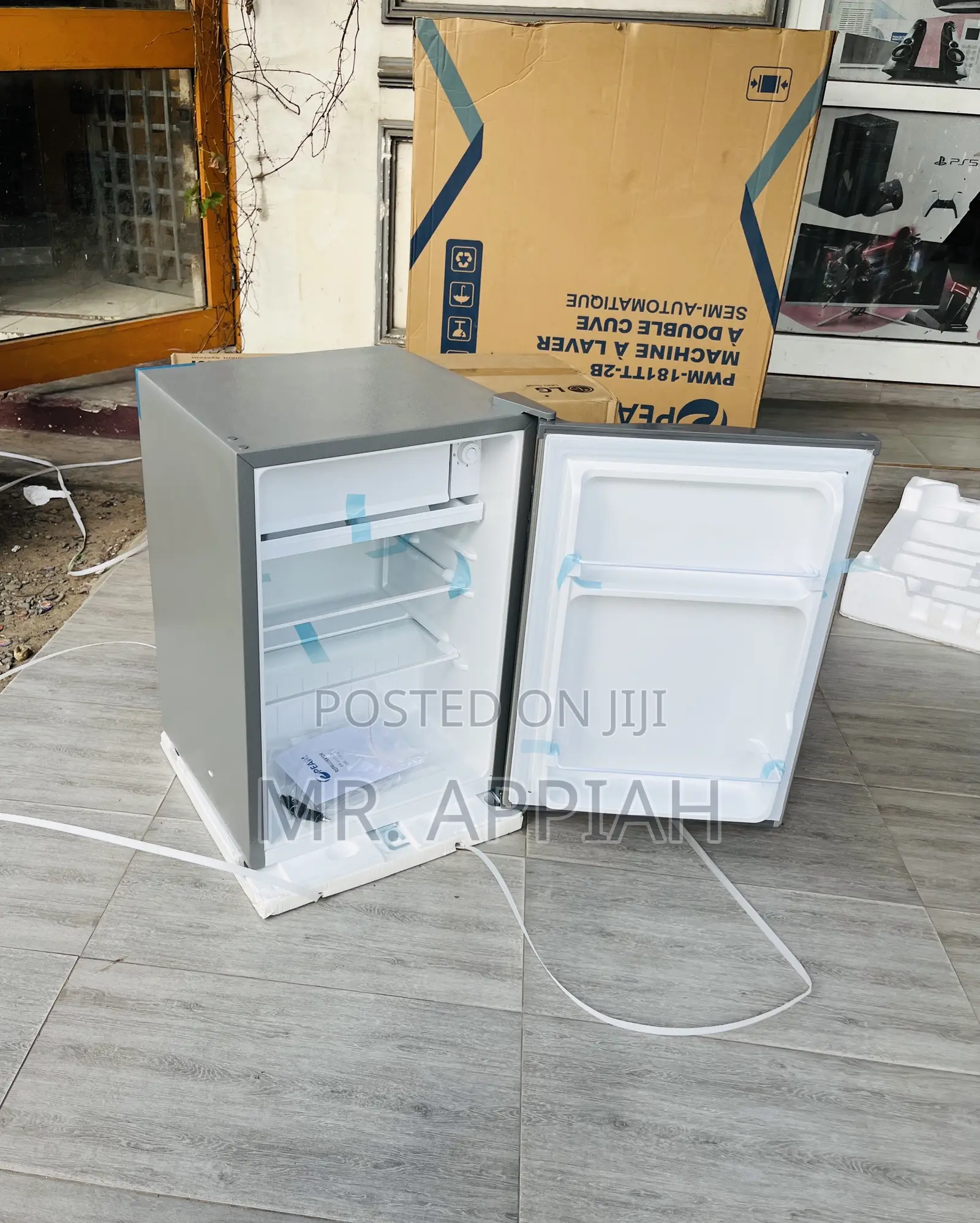 Extremely Chilling Pearl Single Door Mini Electric Fridge.