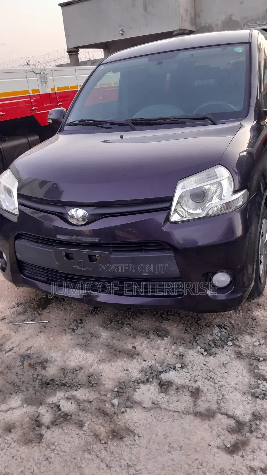 Toyota Sienta 1.5 FWD 2014 Purple