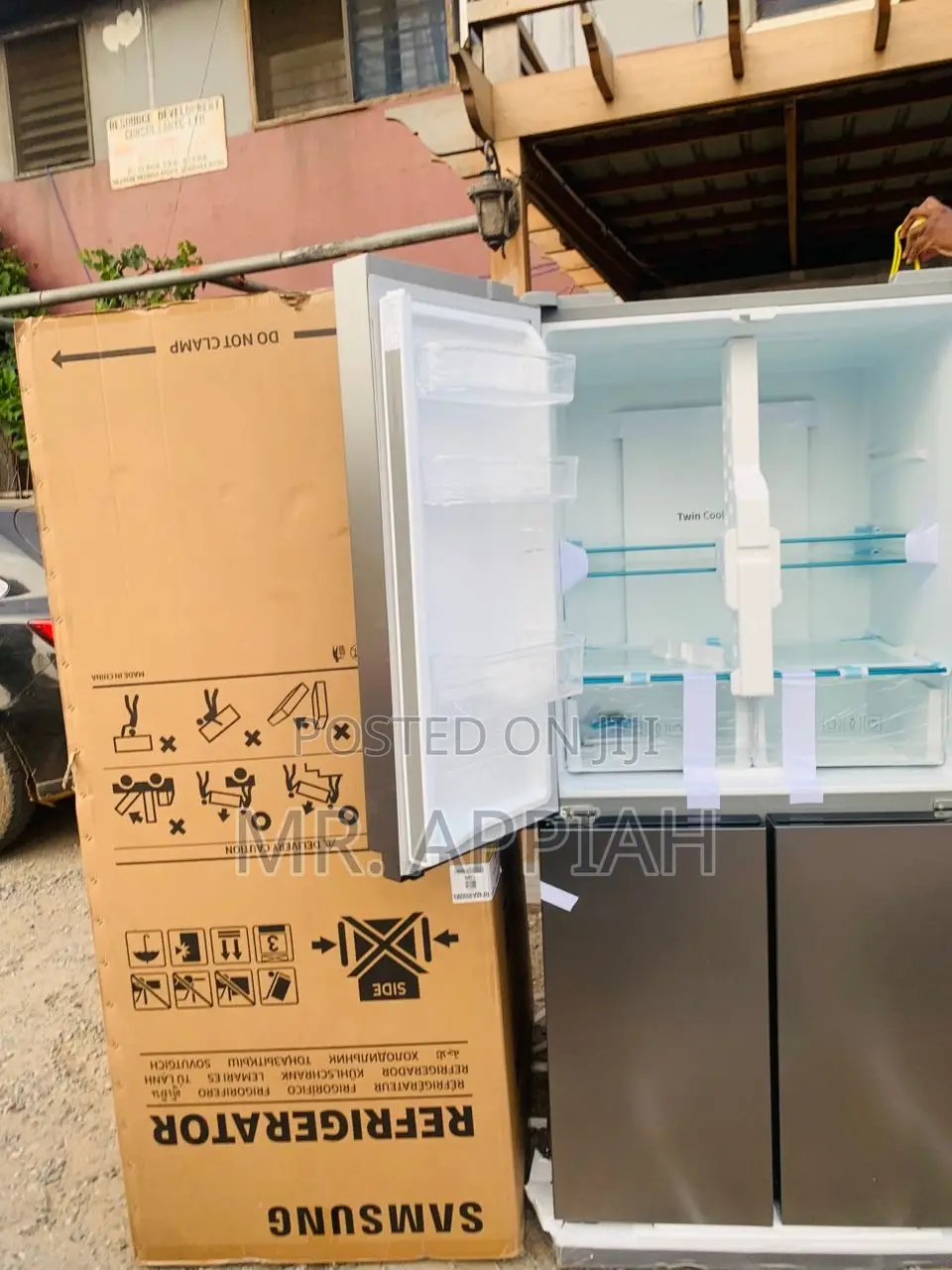 Quality Yet Affordable Samsung Side by Side 4 Door Fridge.