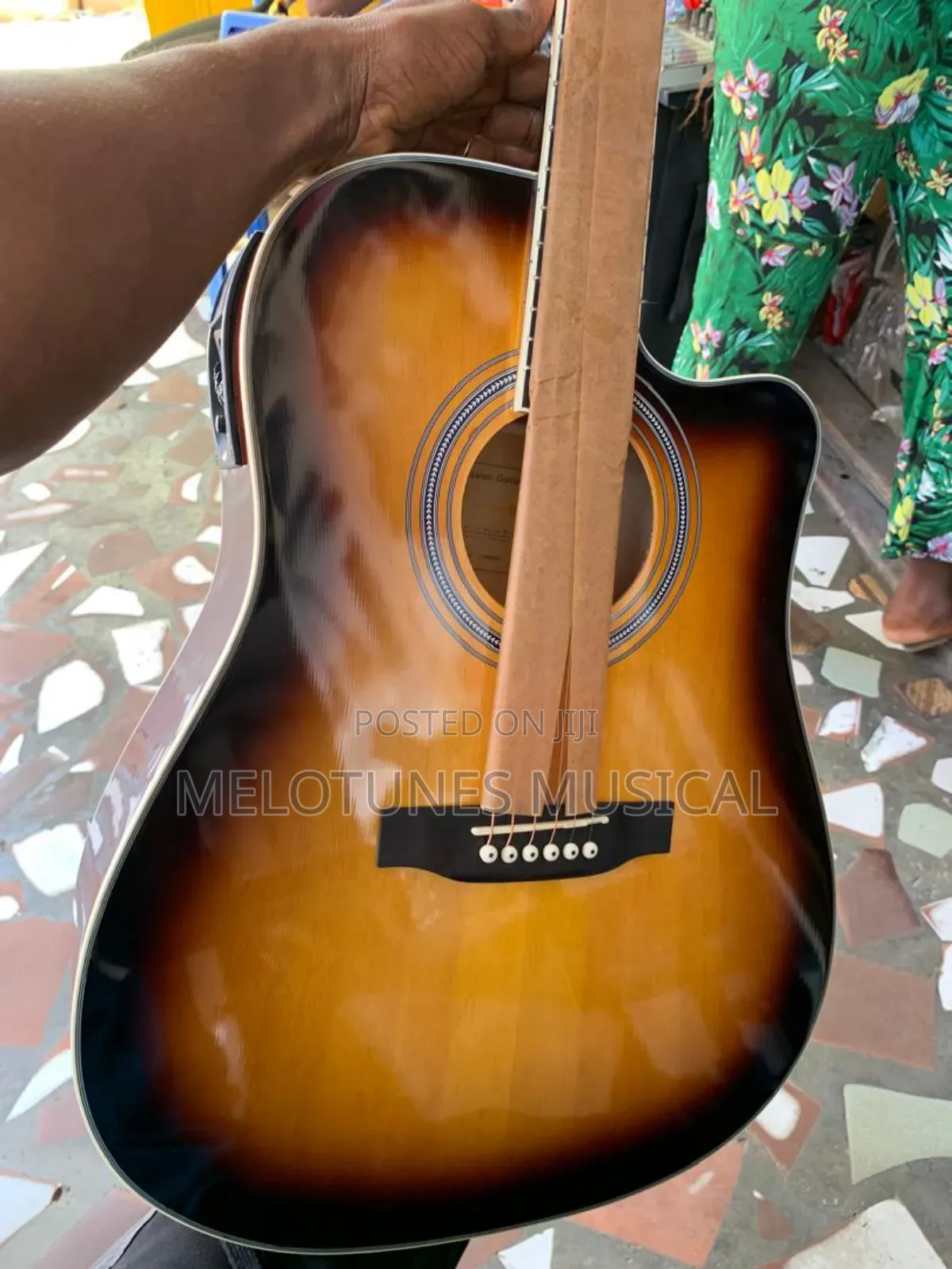 Yamaha F6000eq Semi-Acoustic Guitar