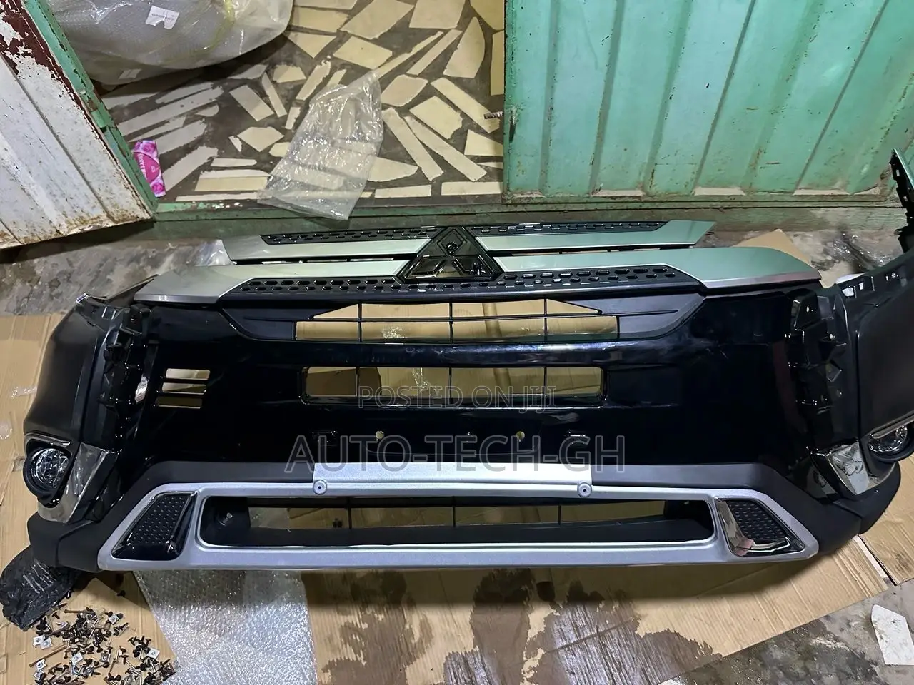 Complete Bumper for Mitsubishi Outlander 2016 to 2021