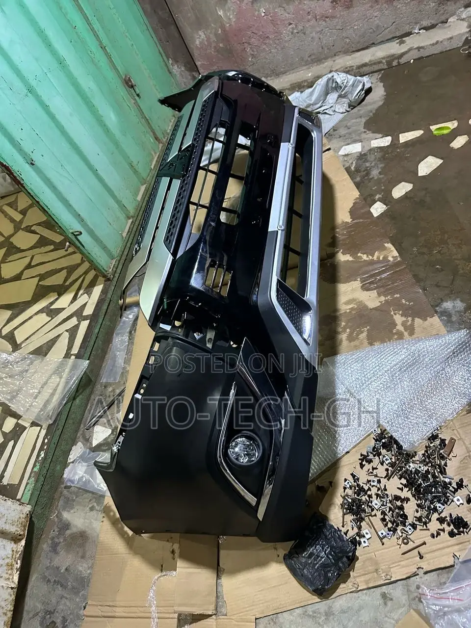 Complete Bumper for Mitsubishi Outlander 2016 to 2021