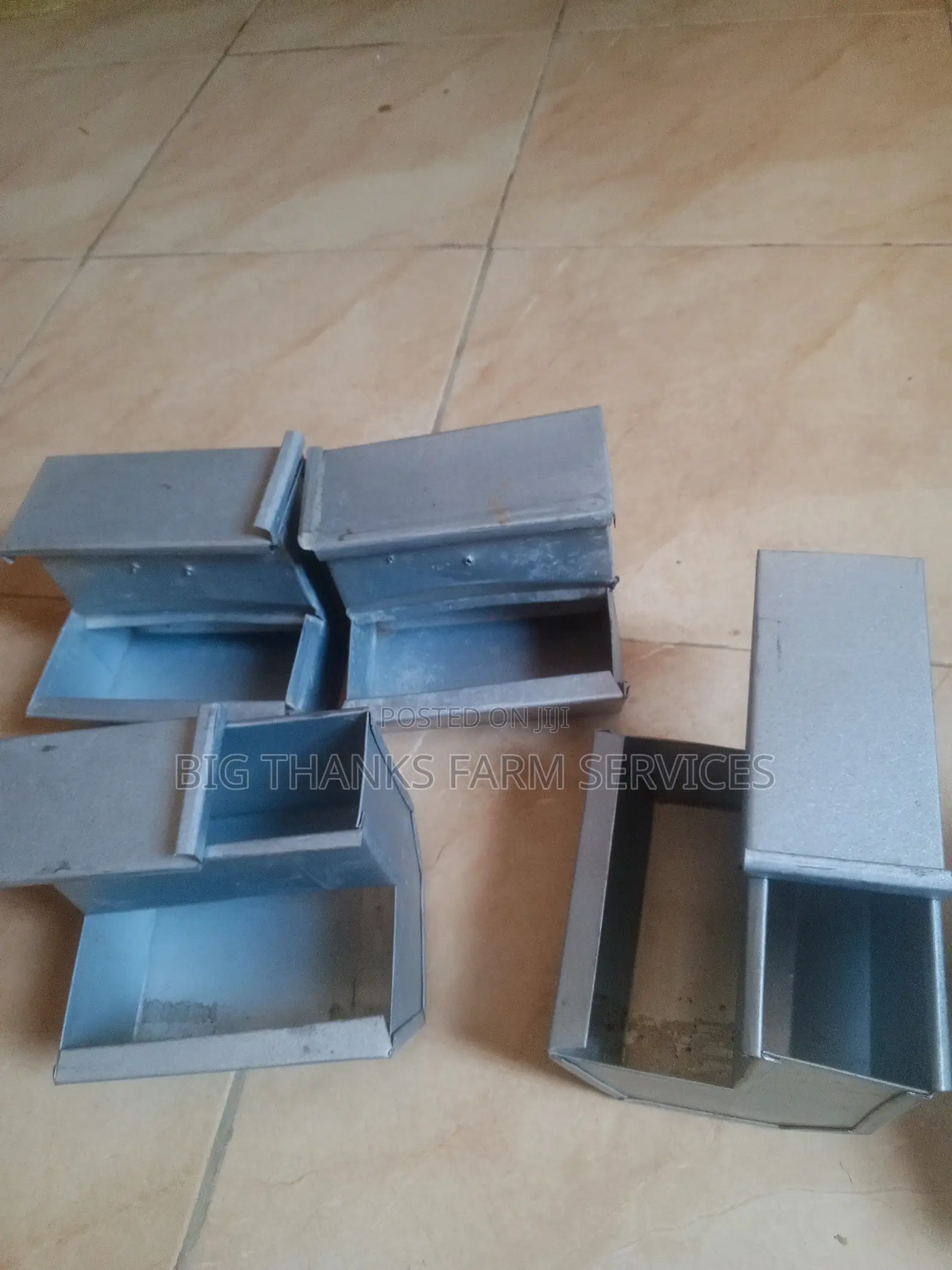 Metal J Feeders for Rabbits/Grasscutters