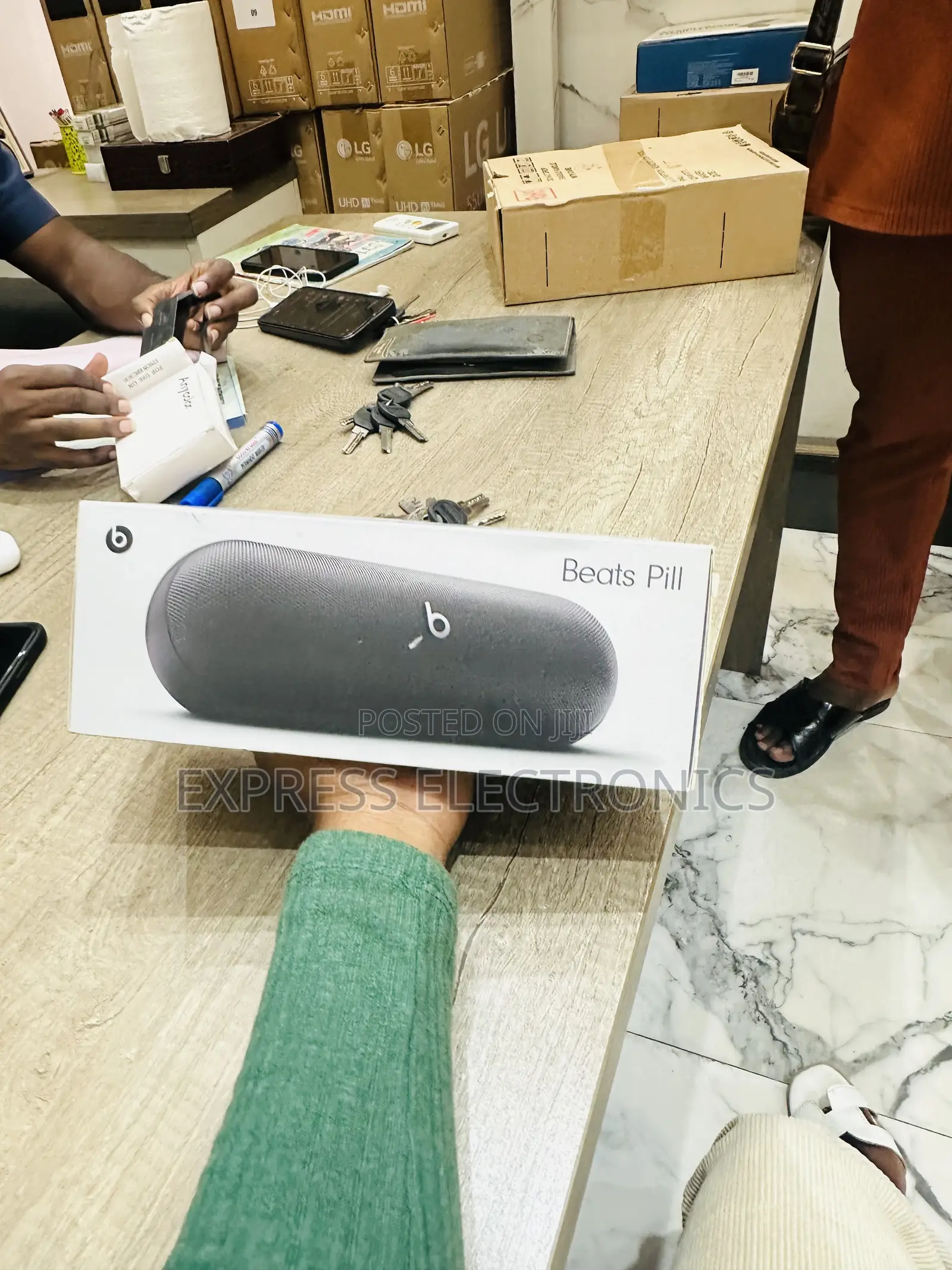 Powerful Sound With Dual Drivers Beats Pill Bluetooth