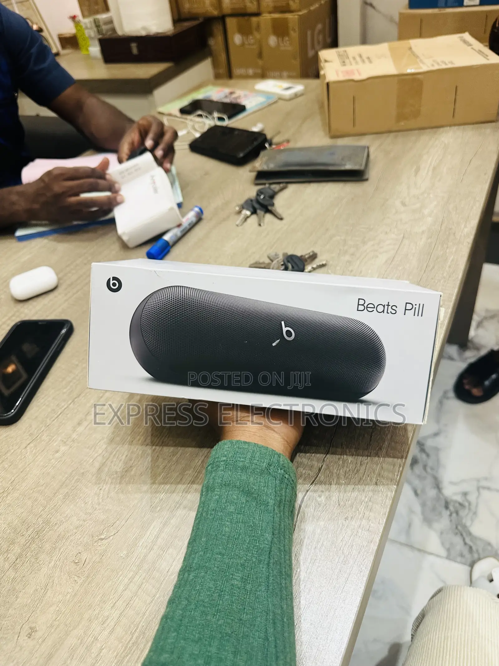 Up to 24 Hour Battery Life Pill Beats Bluetooth Speaker