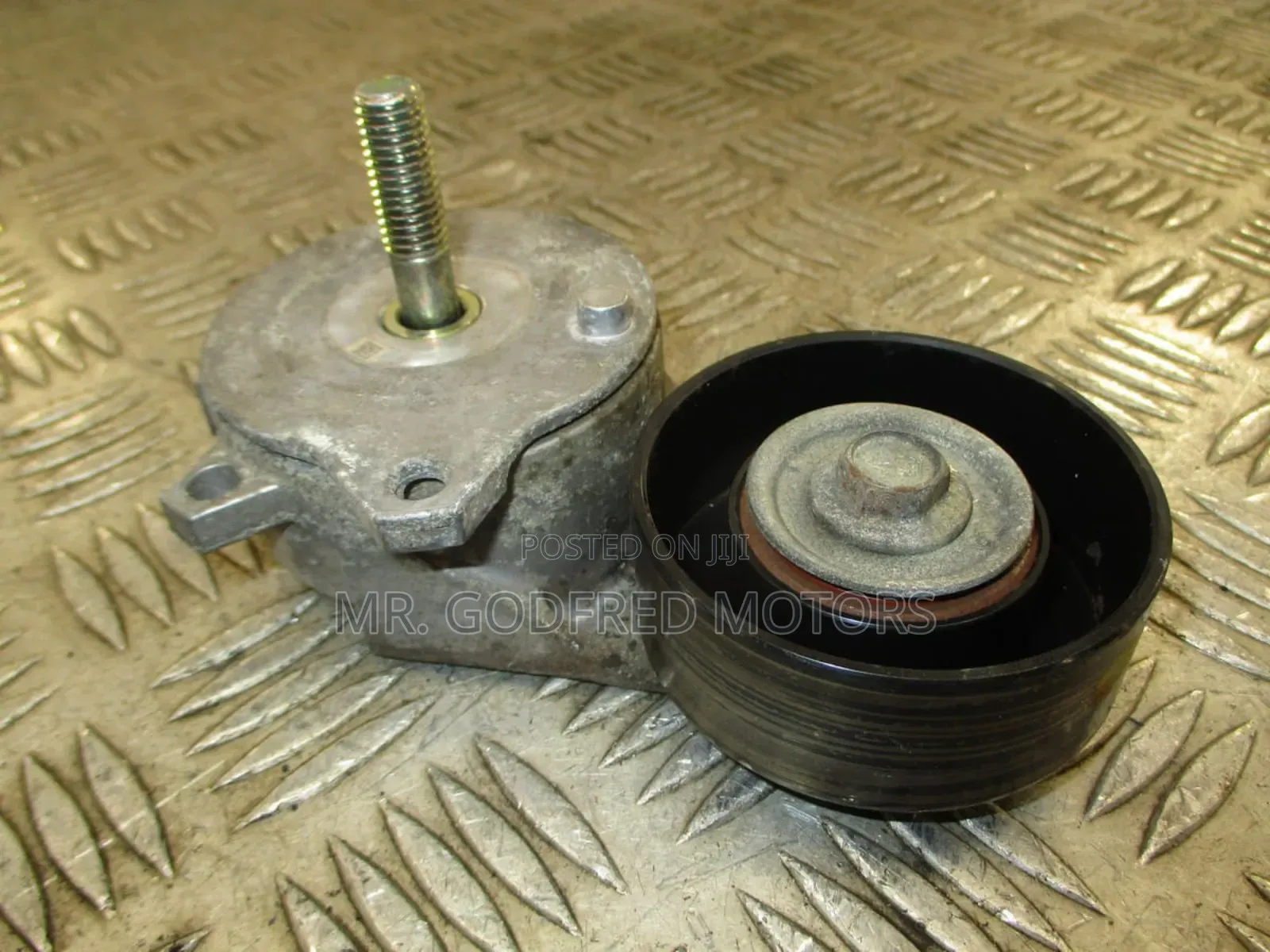 Nissan Sentra 2015-17 Belt Tensioner (Adjuster). Original