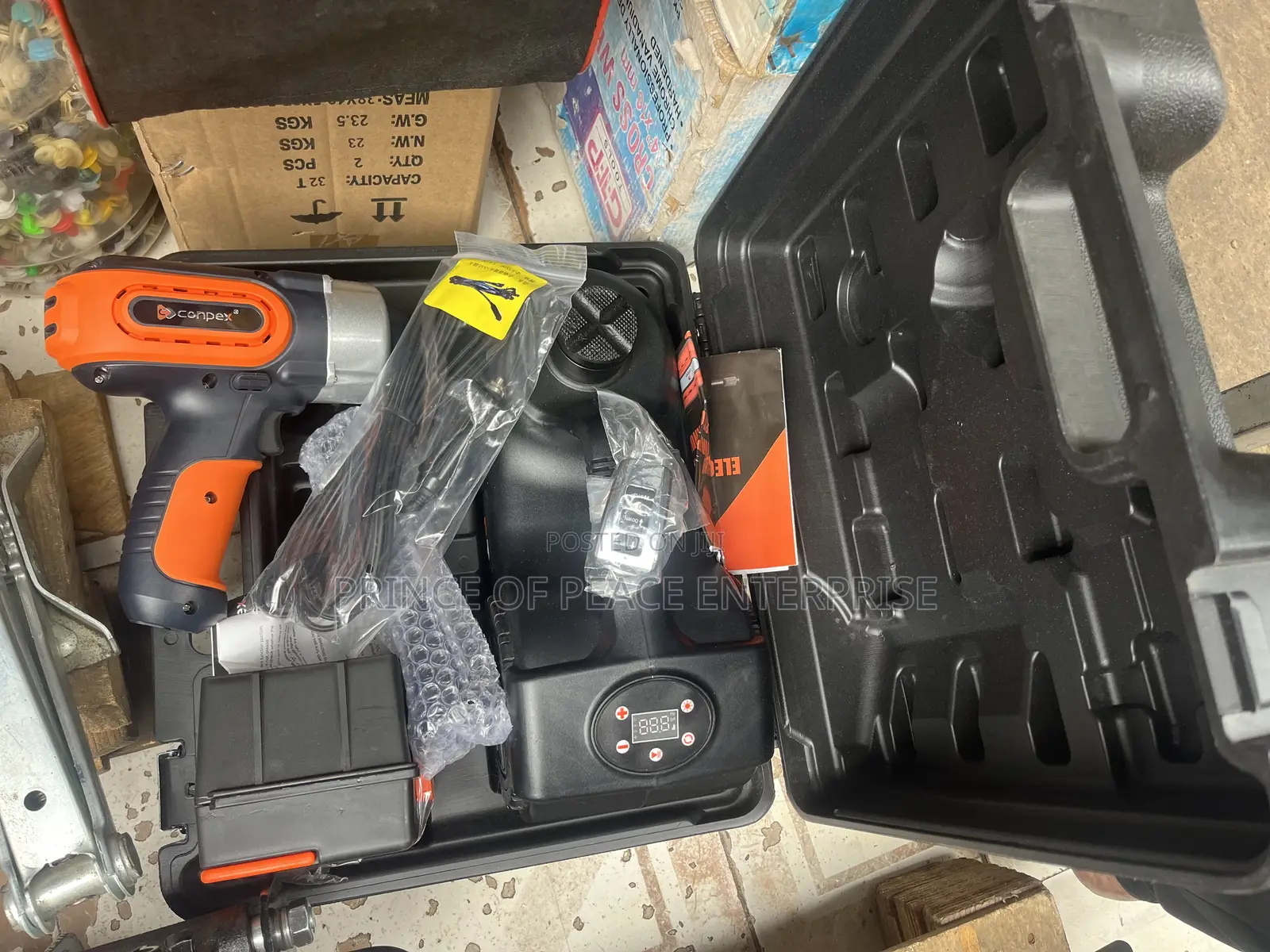 Electric Jack ( Remote Control, Tire Pump, Nut Removal Tools