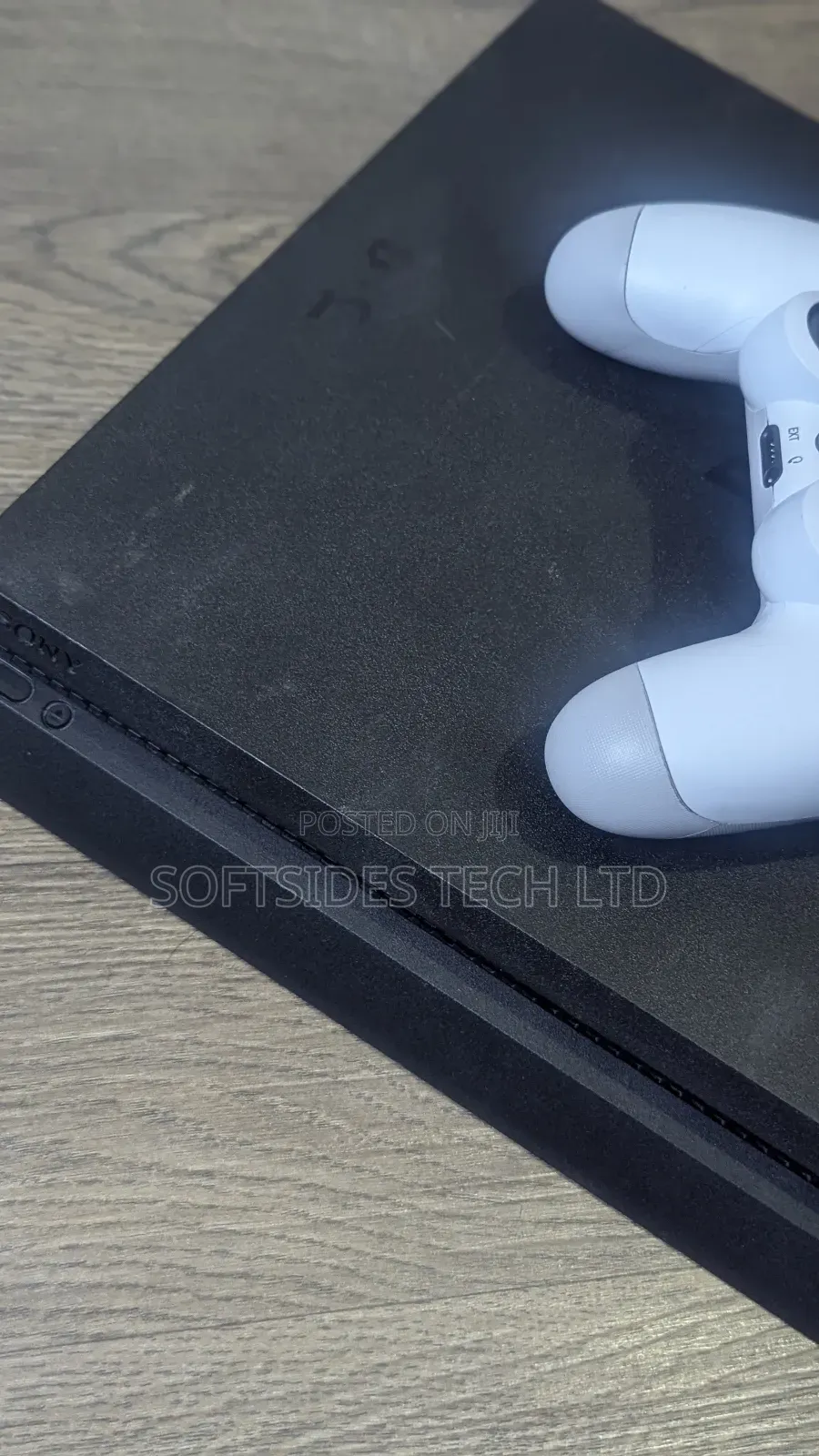 Neat Sony Playstation 4 Slim Jailbreak With Games Available