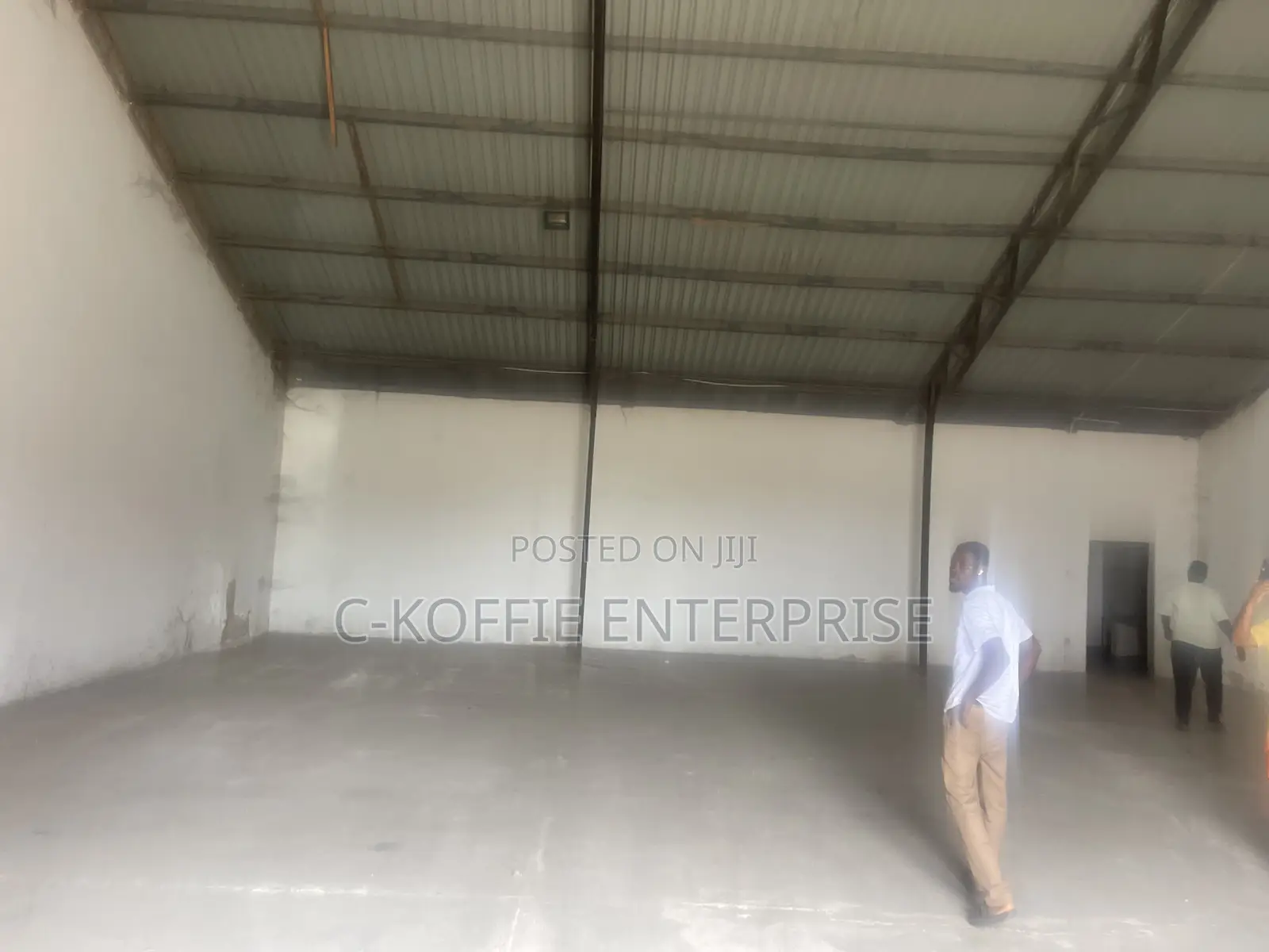 300 SQM Self Compound Warehouse With Offices at North Kaneshi
