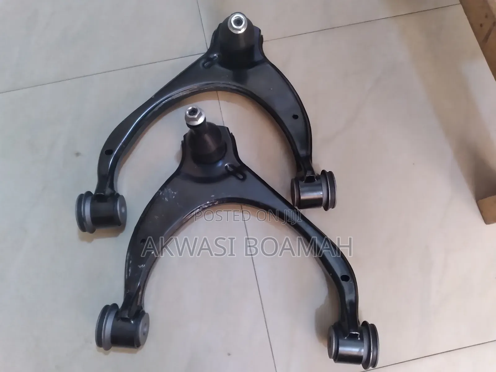 Escalade 2018 Upper Arm Control 1 Pair