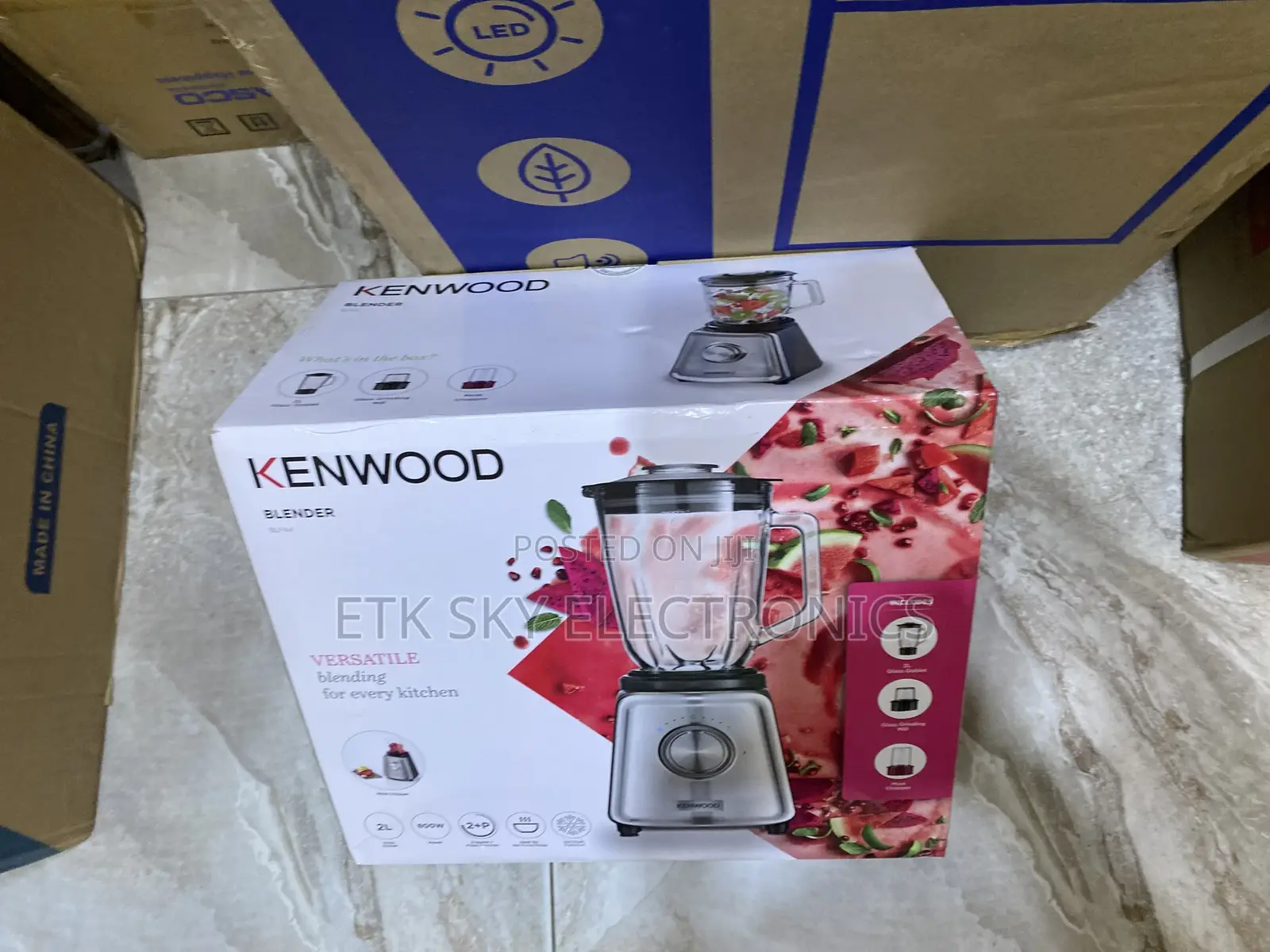 Futuristic Kenwood Blp44 Blender