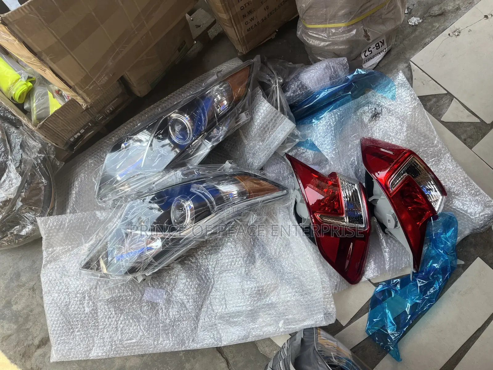 Toyota Camry 2012 2013 2014 Headlight Black and Taillight