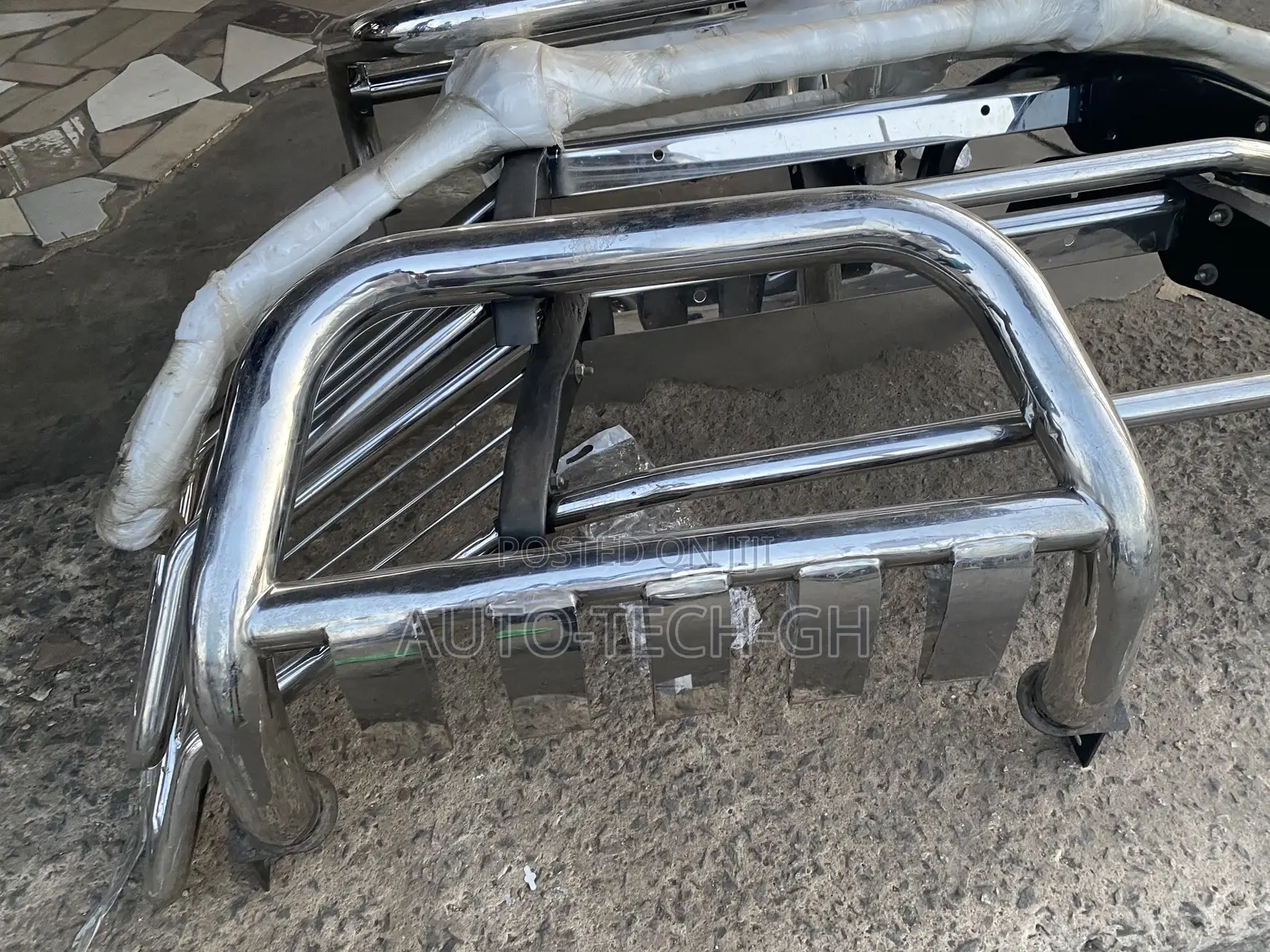 Universal Front Bar for All the Pick Up Trucks and 4x4 Cars