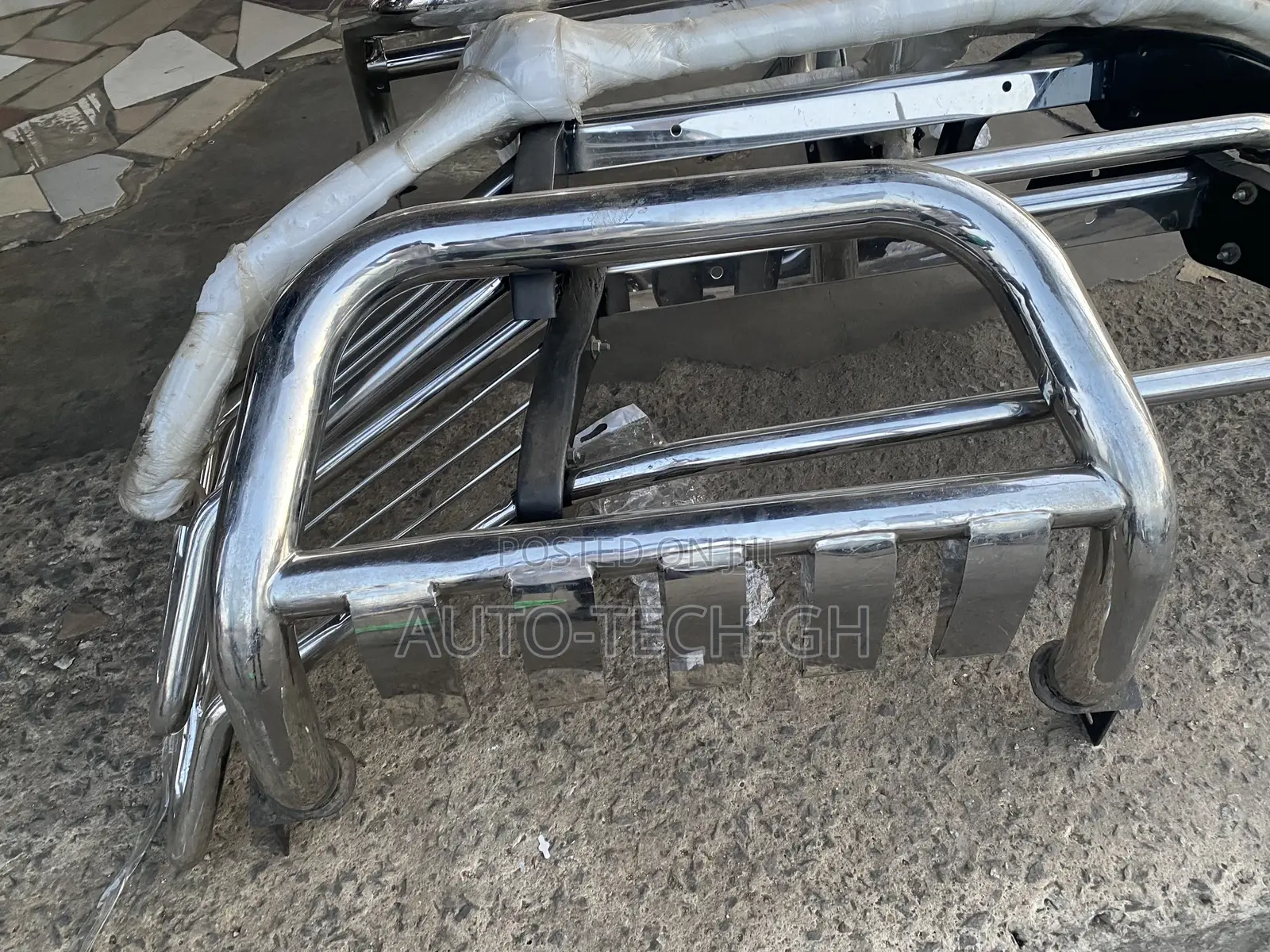 Universal Front Bar for All the Pick Up Trucks and 4x4 Cars