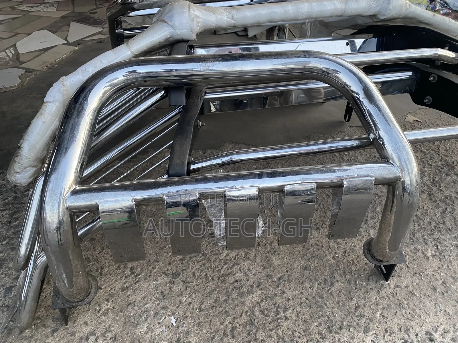 Universal Front Bar for All the Pick Up Trucks and 4x4 Cars