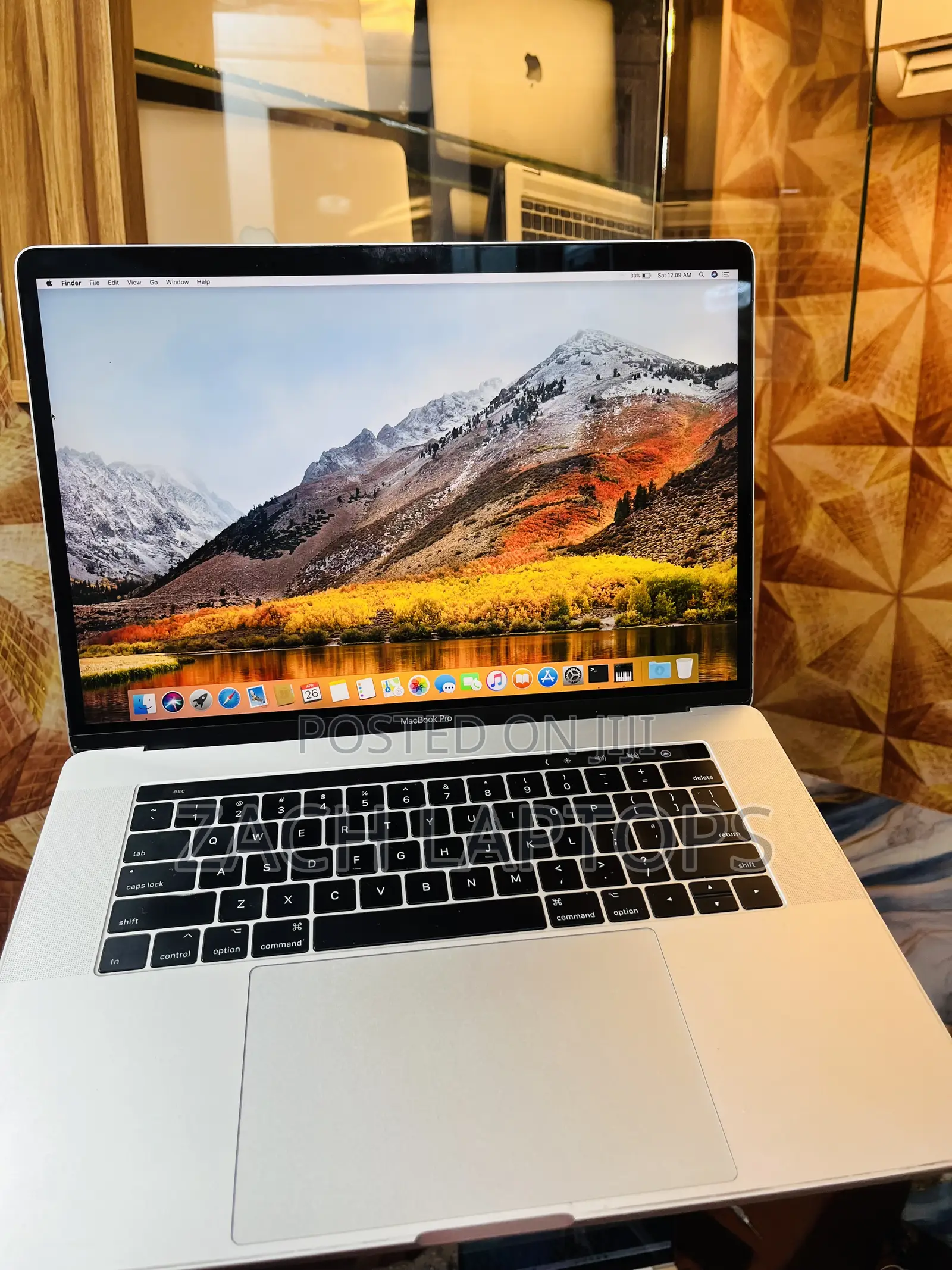 Laptop Apple MacBook 2017 16GB Intel Core i7 SSD 512GB