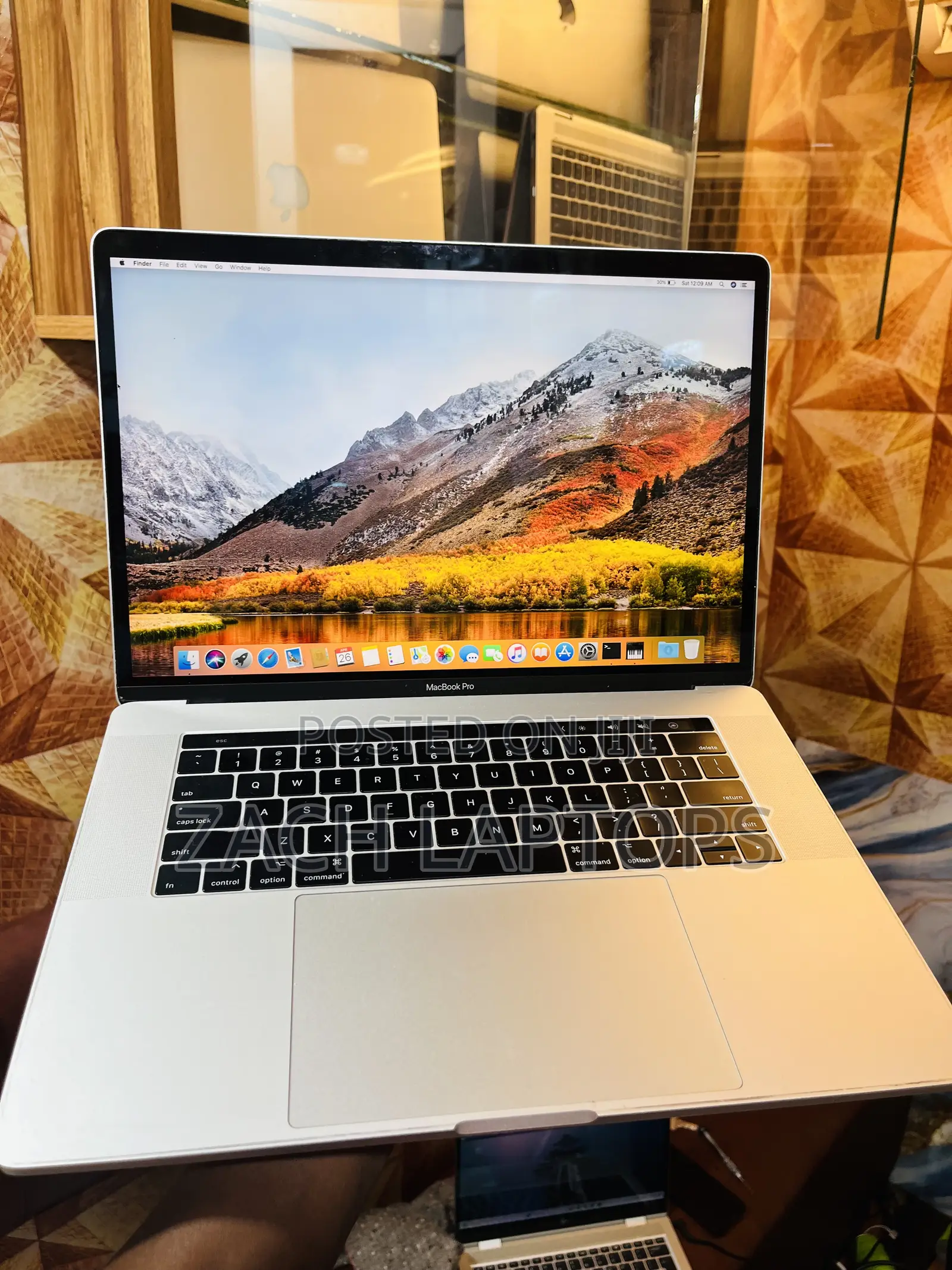 Laptop Apple MacBook 2017 16GB Intel Core i7 SSD 512GB
