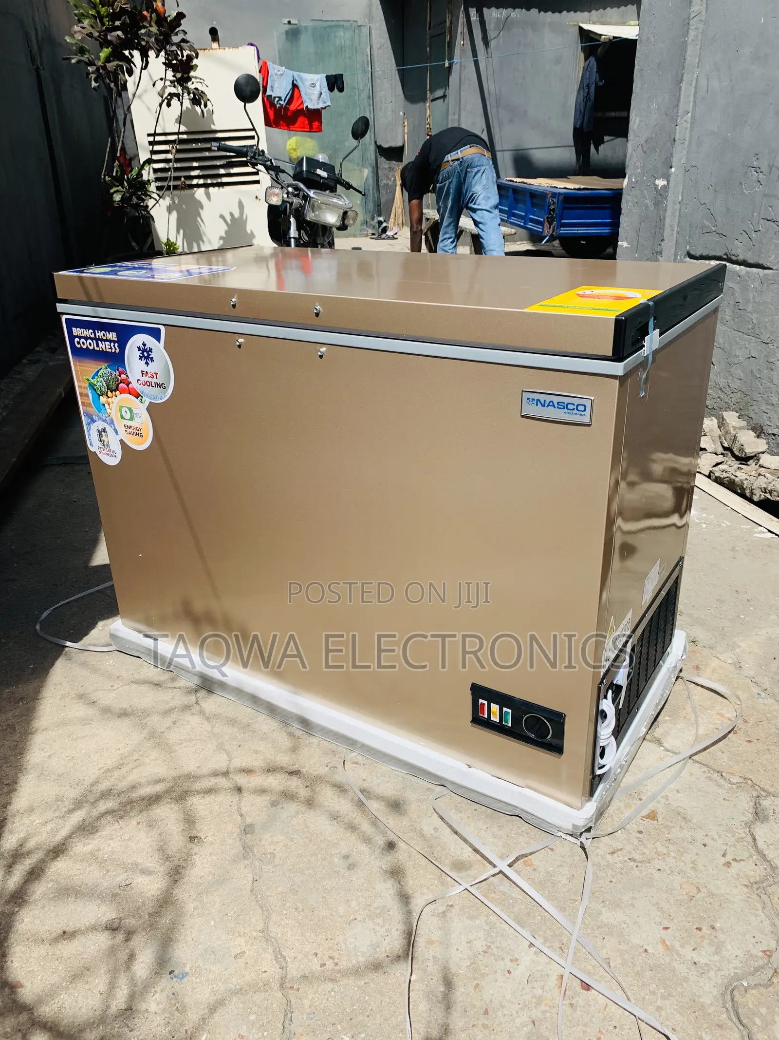 Frozen Litres Of 318l Nasco Chest Freezer