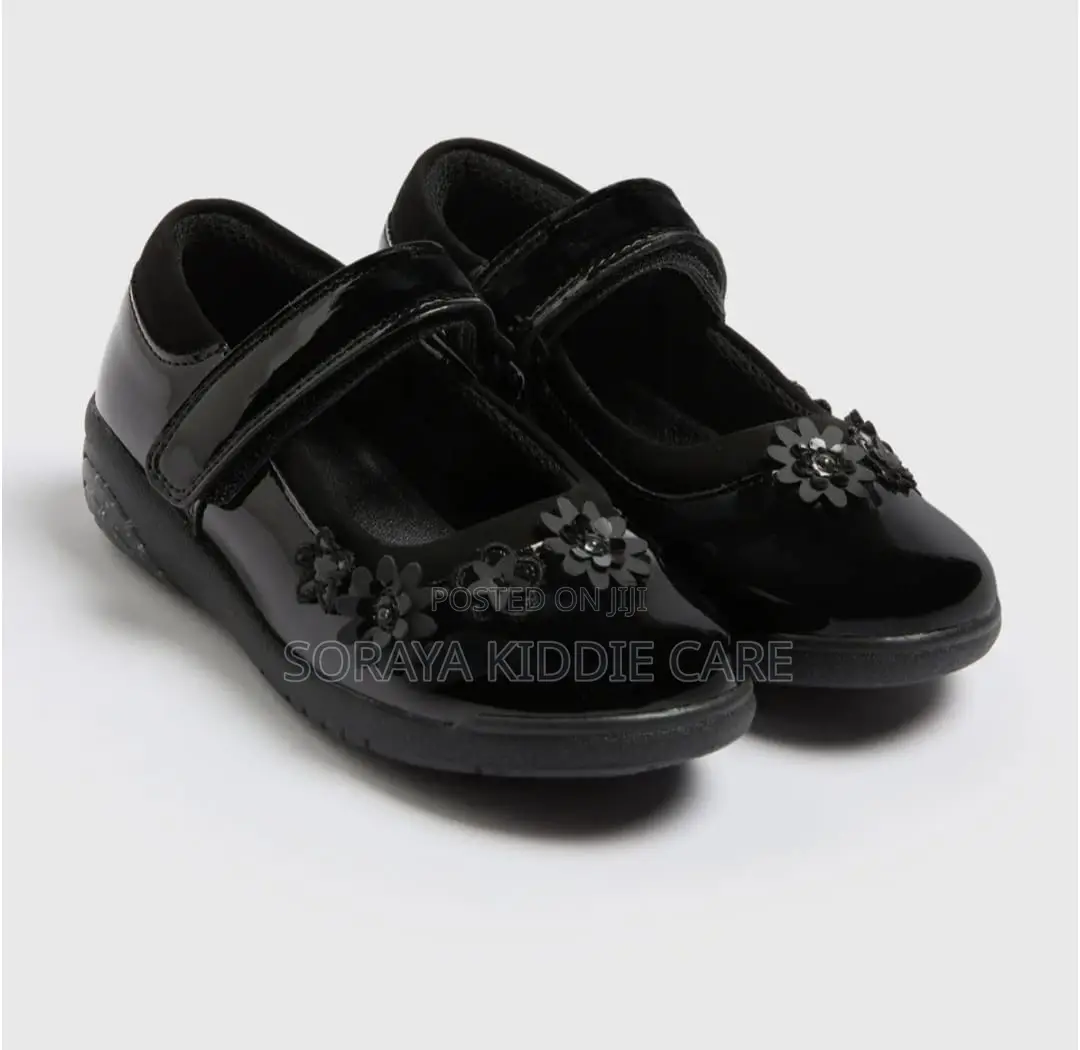Girls Design Shoes