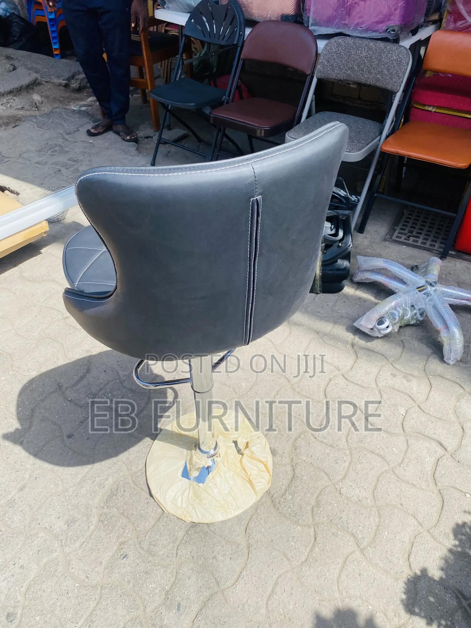 Adjustable Armless Car Chair