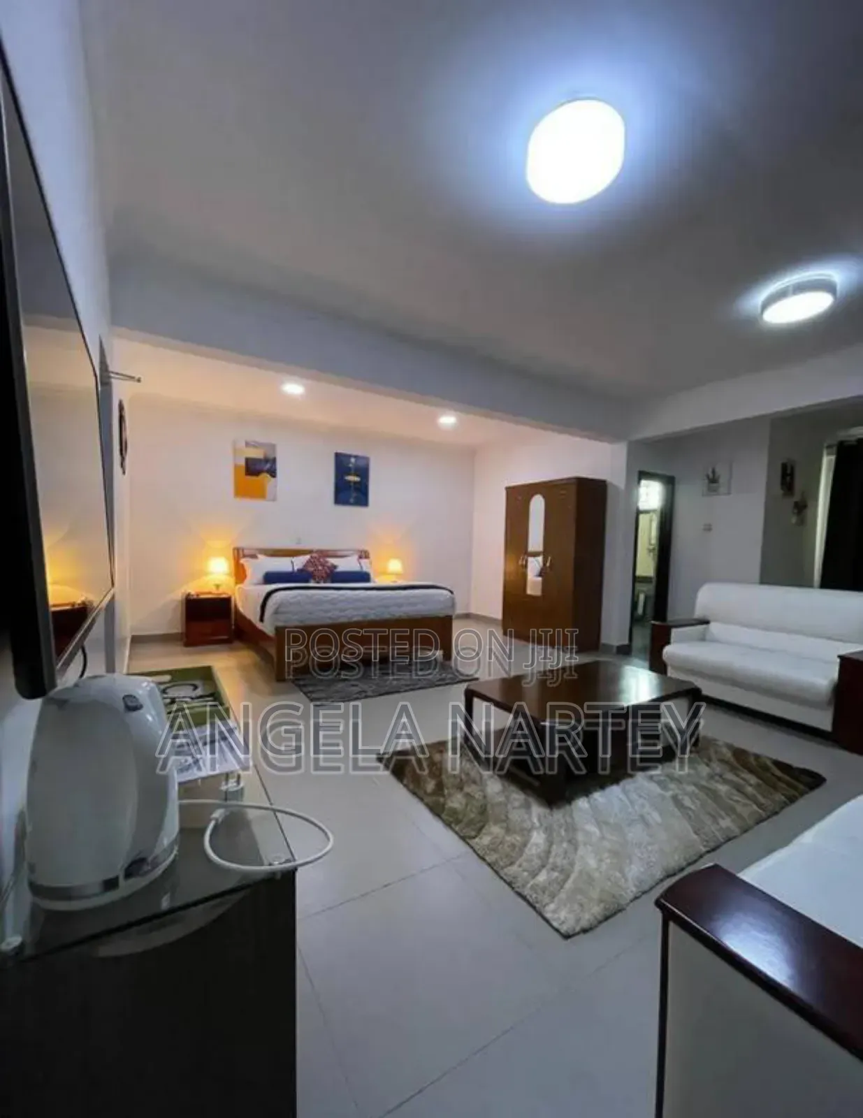 10bdrm House in Community 20 Spintex for sale