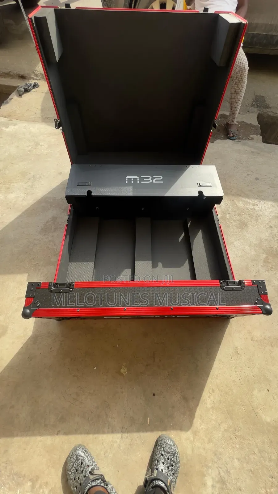 Midas M32 Digital Mixing Console Flight Case