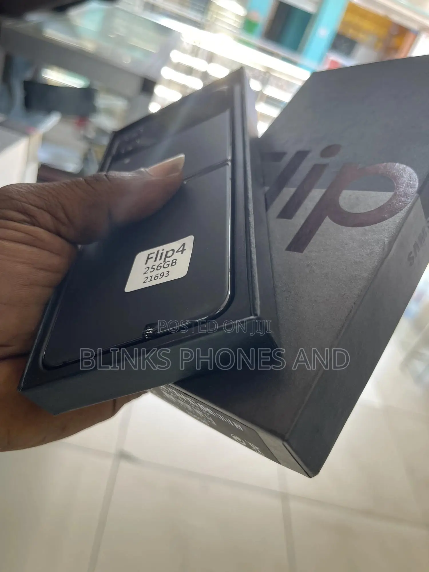 New Samsung Galaxy Z Flip4 256 GB Black