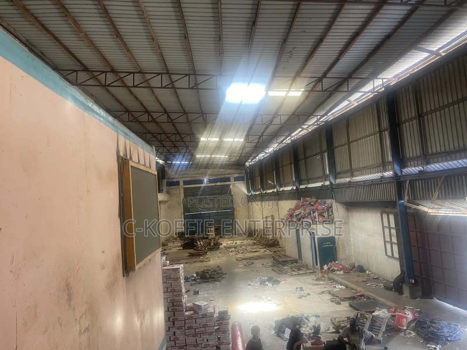 700 at North Kaneshie Industrial Area for Rent