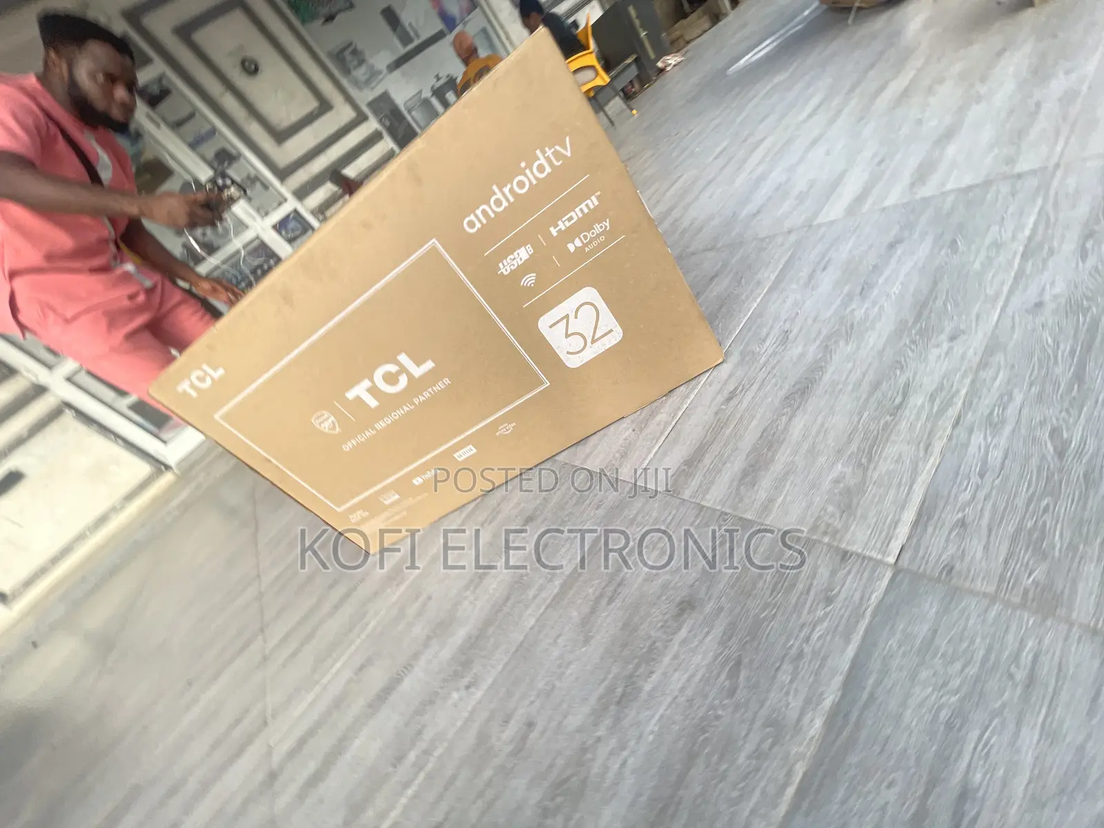 Built-in Wi-fi And Multiple Connectivity Tcl 32inch Digital