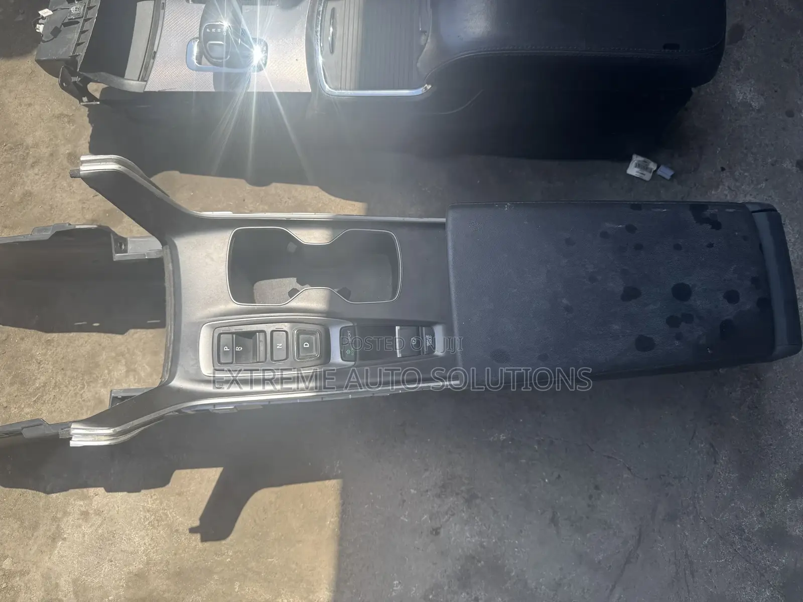 Center Console And Armrest Honda Accord 2018-2022