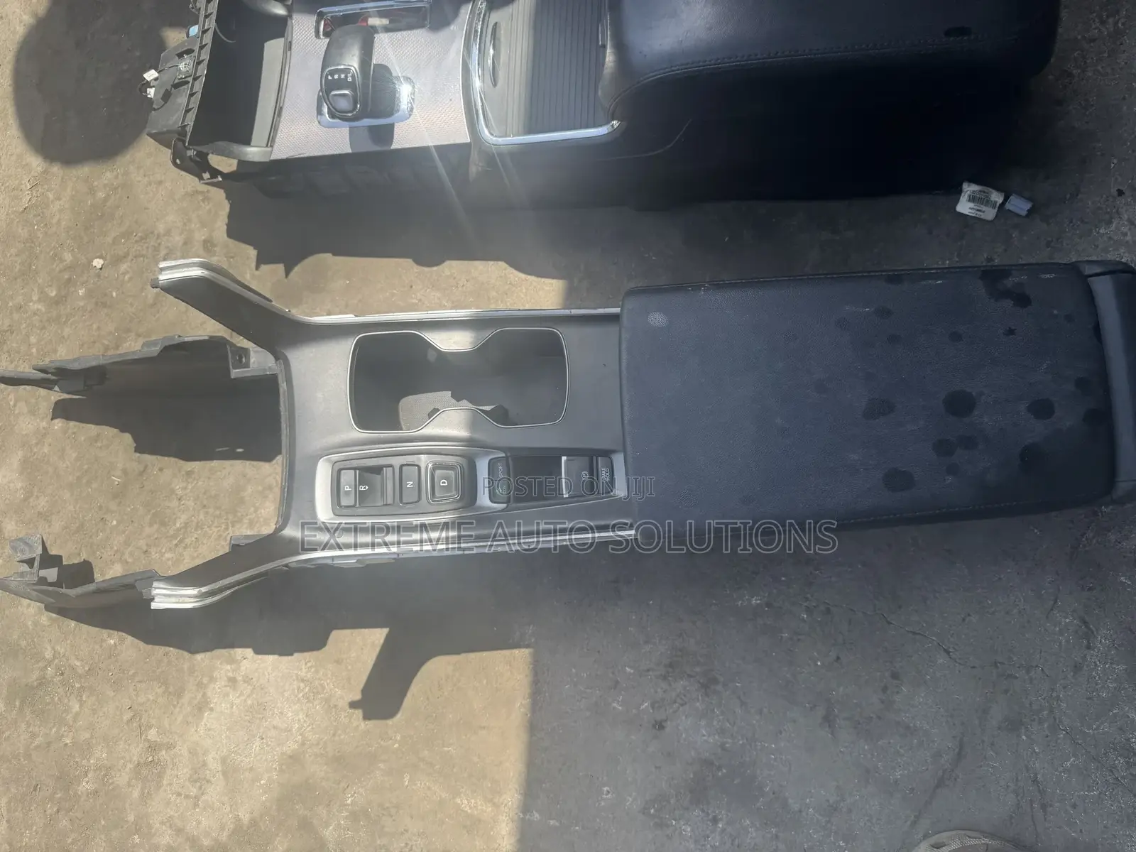 Center Console And Armrest Honda Accord 2018-2022