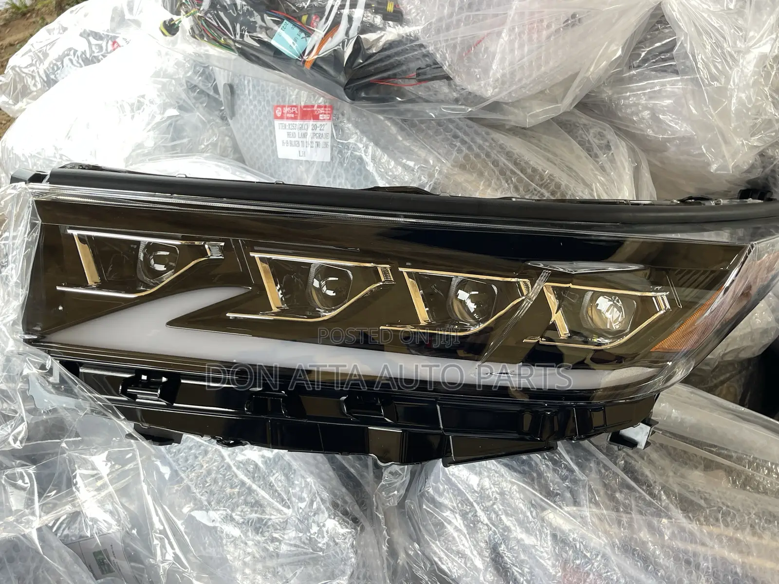 Toyota Highlander 2018 Spec Head Light