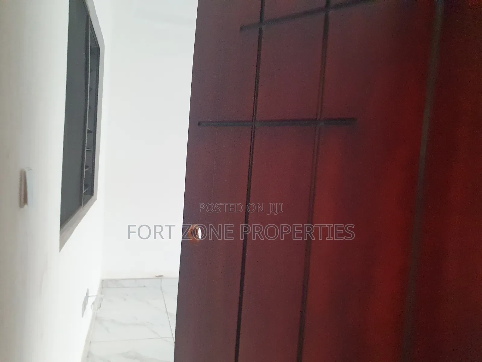 Quality Door and Floor Eaning Services With Cleantex