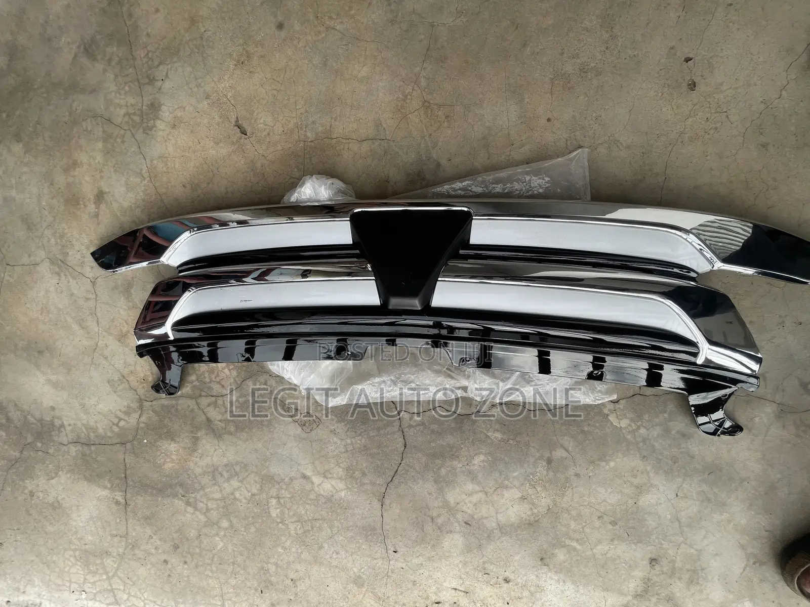 Mitsubishi Outlander 2017,2018,2019,Front Shells/Top Grill