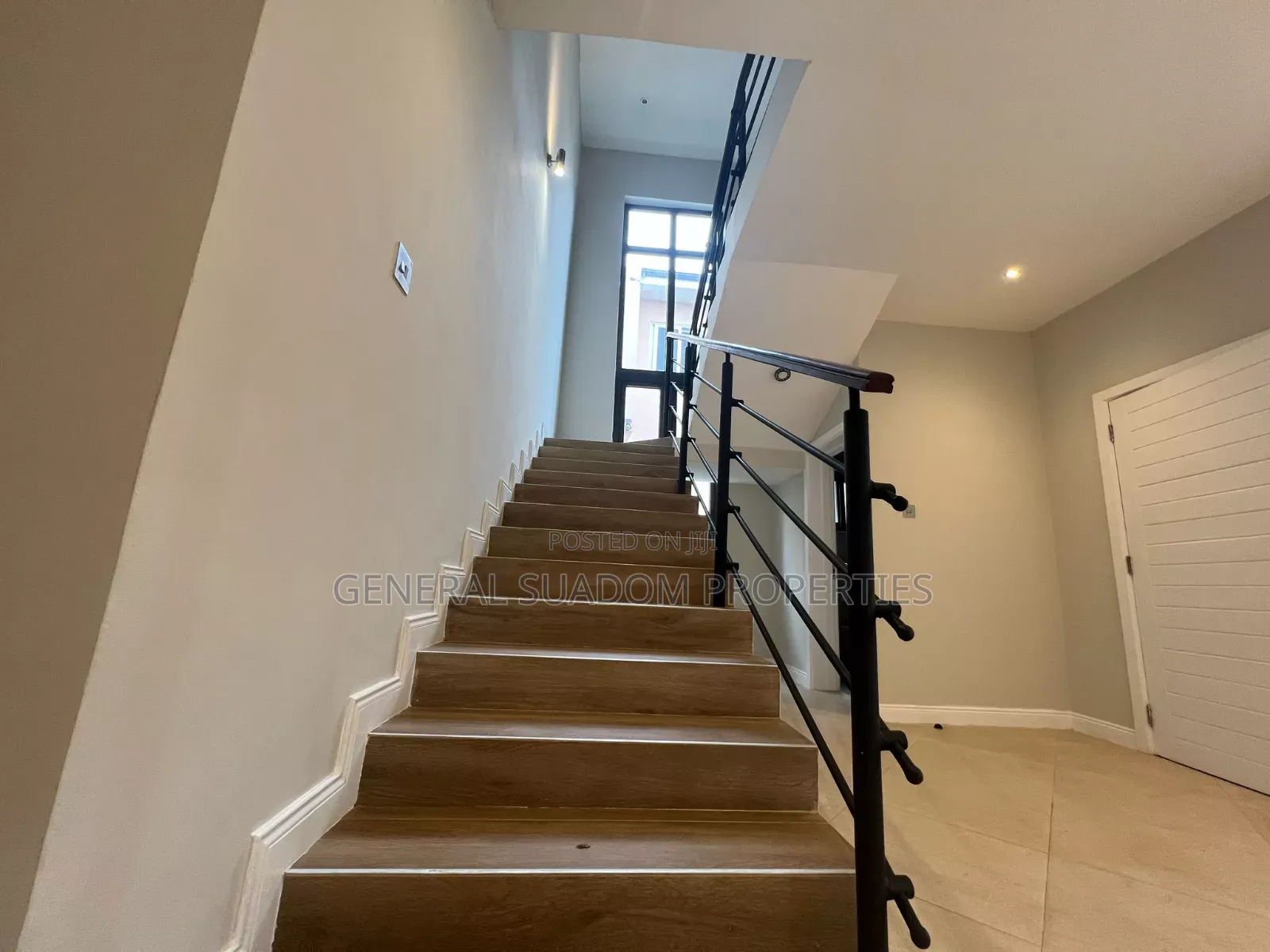 3bdrm Duplex in Suadom Properties, Tseaddo for rent