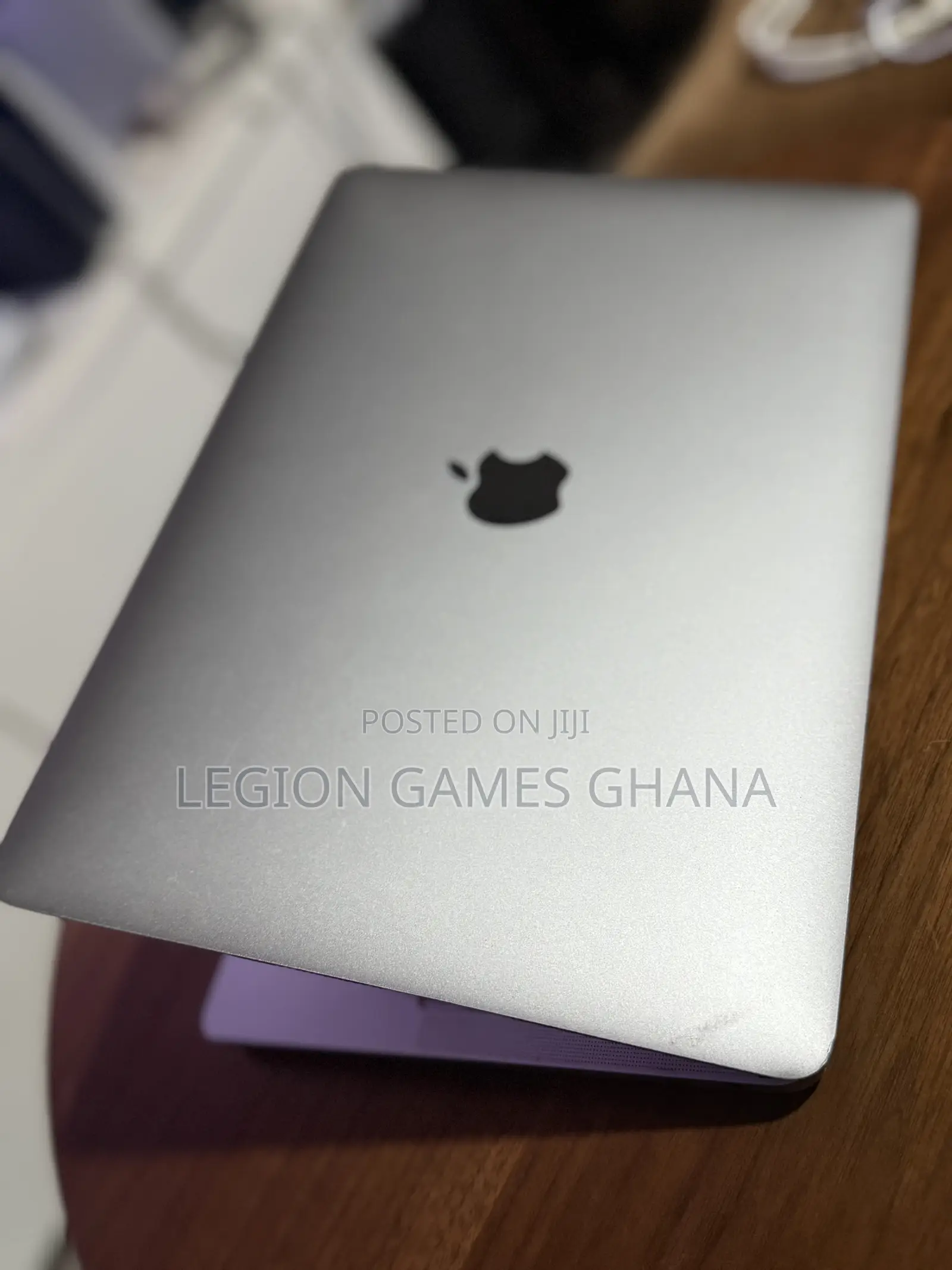 Laptop Apple MacBook Pro 2020 8GB Intel Core I5 SSD 512GB