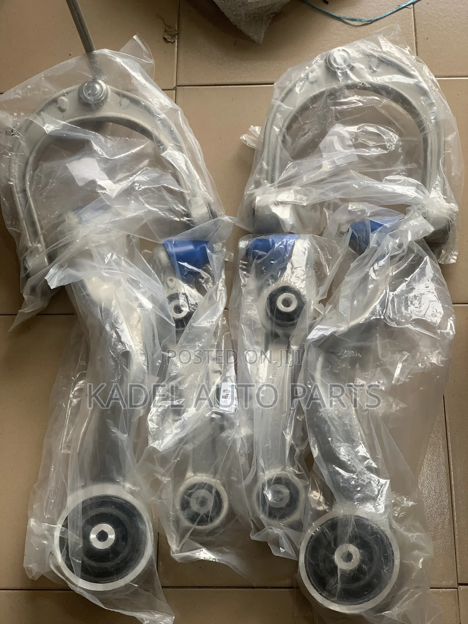 Range Rover Vogue 2024 Control Arm / Lower Arm Set