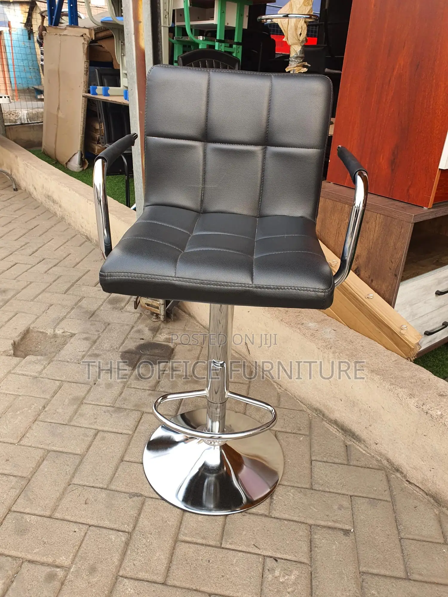 Modern Height Adjustable Bar/Pub Chair - Black